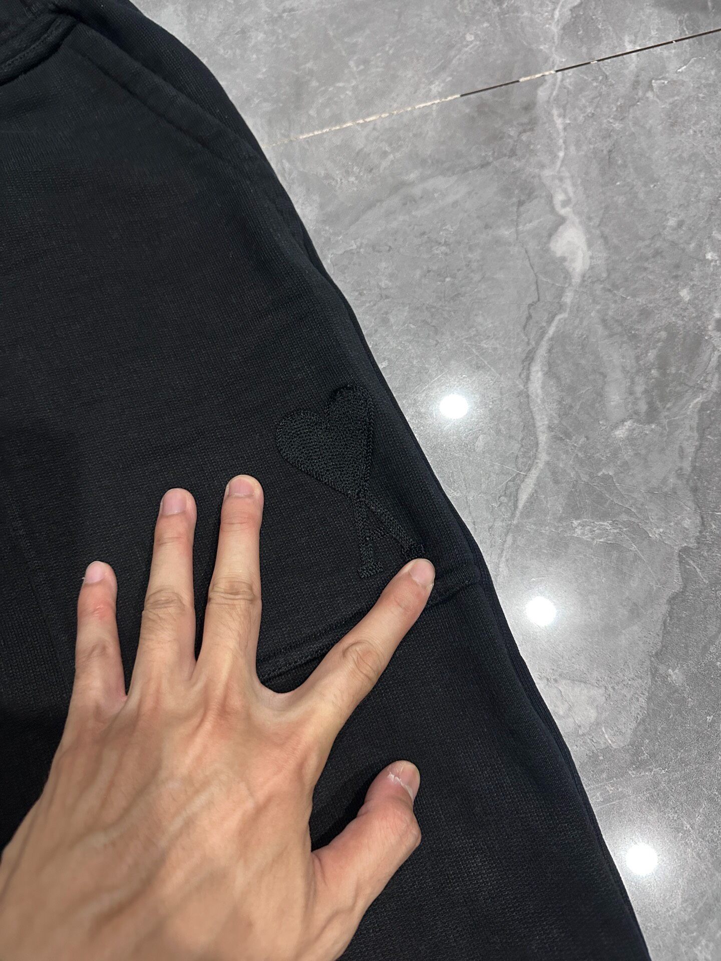 Ami Paris Black Heart Wide-leg Sweatpants — detail