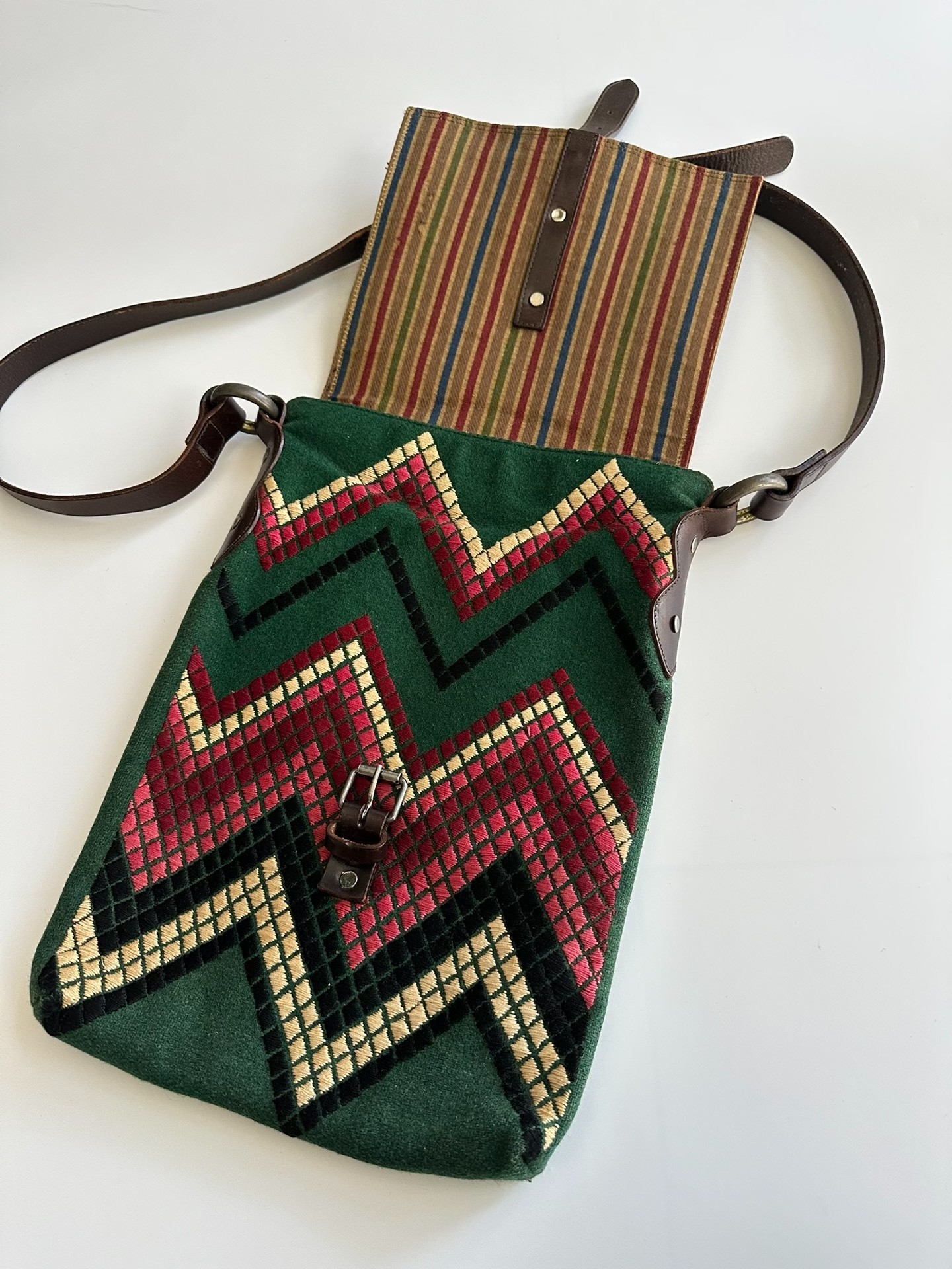 Dries Van Noten Early Mixed-Material Shoulder Bag — detail