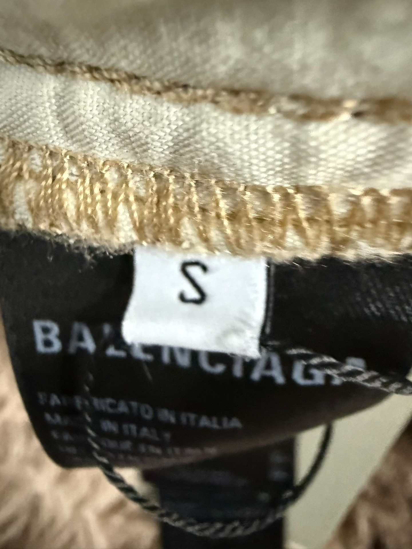 Balenciaga 25SS Distressed Baggy Denim Shorts — label