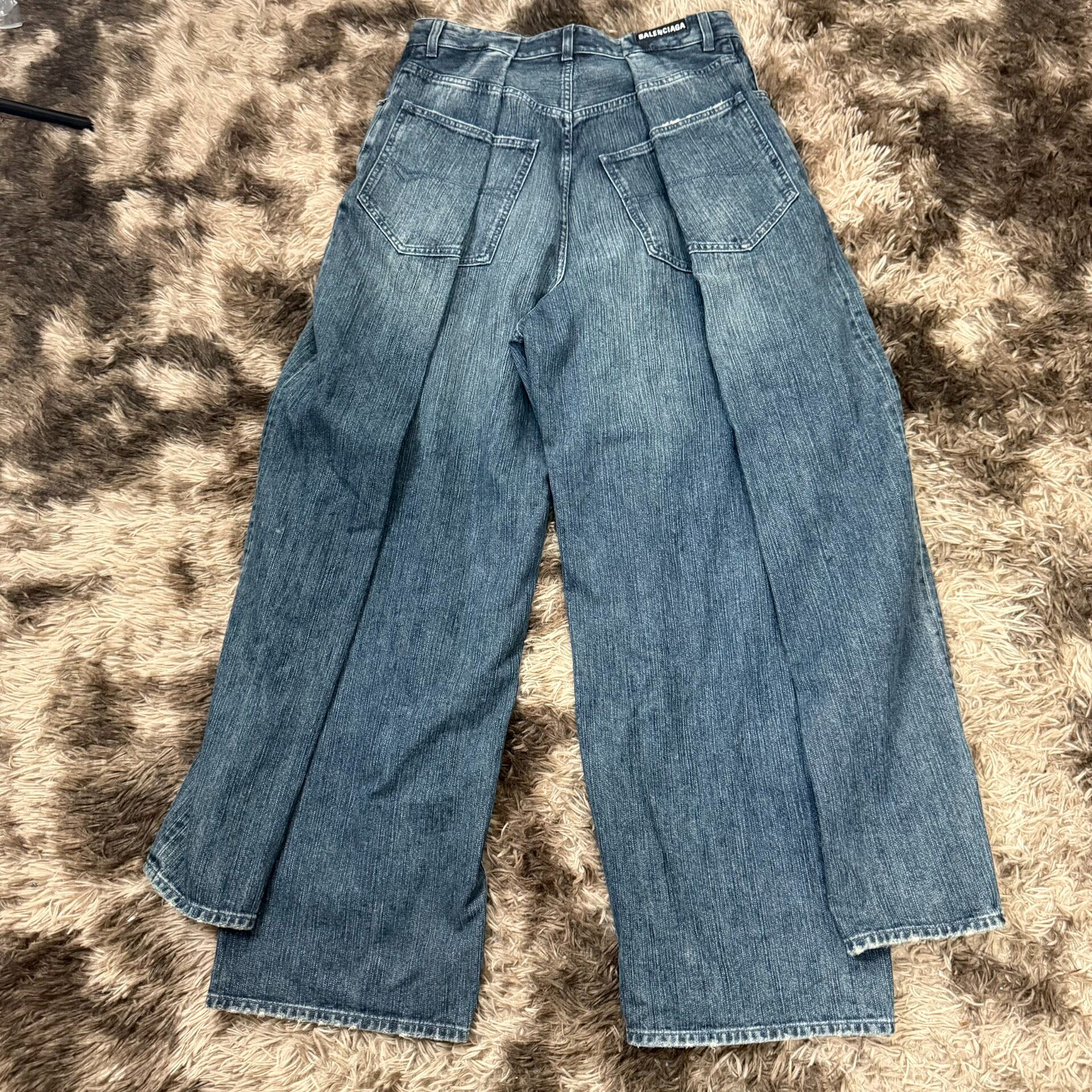 Balenciaga 23FW Double-Layer Fake Two-Piece Jeans — detail