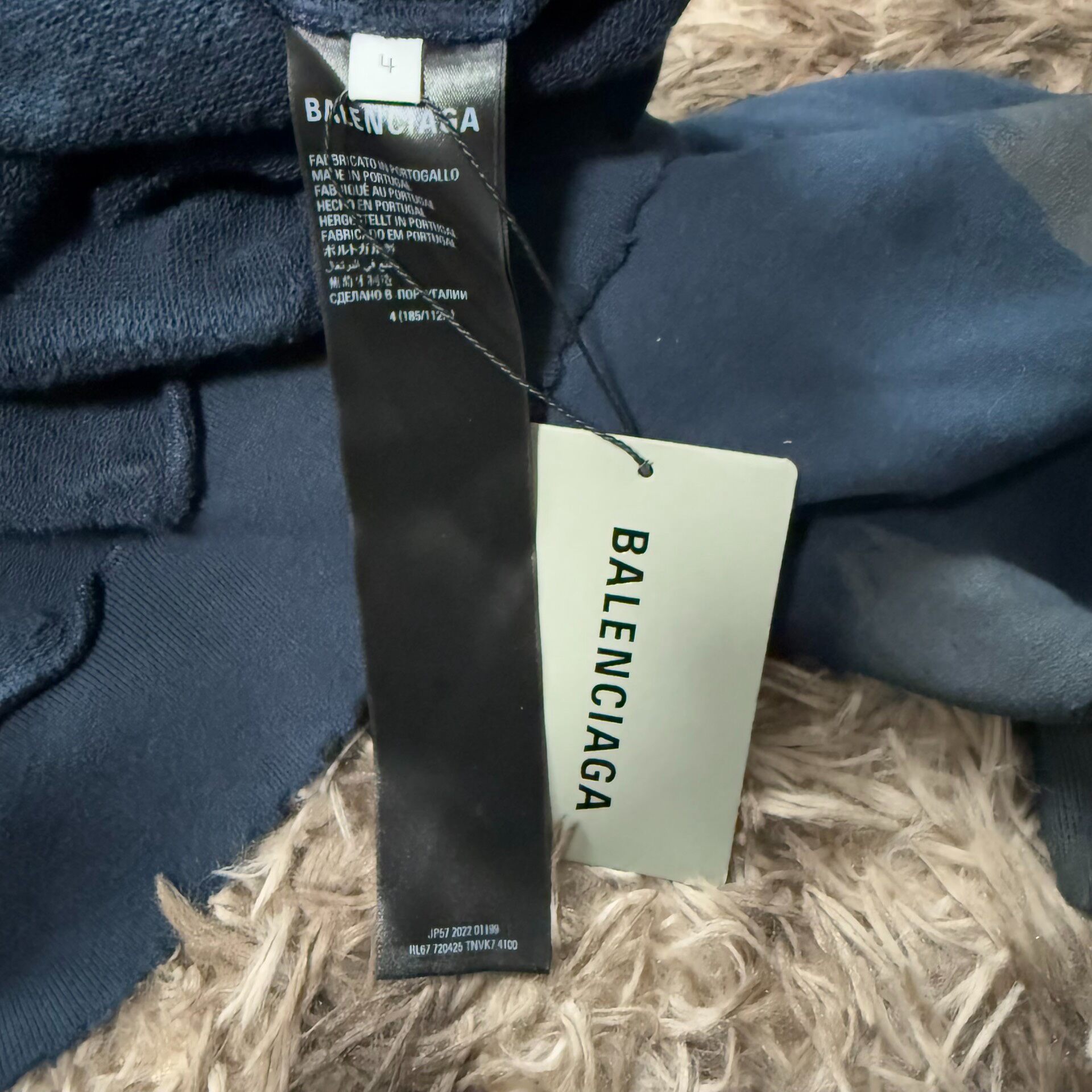 Balenciaga 22FW Mud-Dyed Hoodie — detail