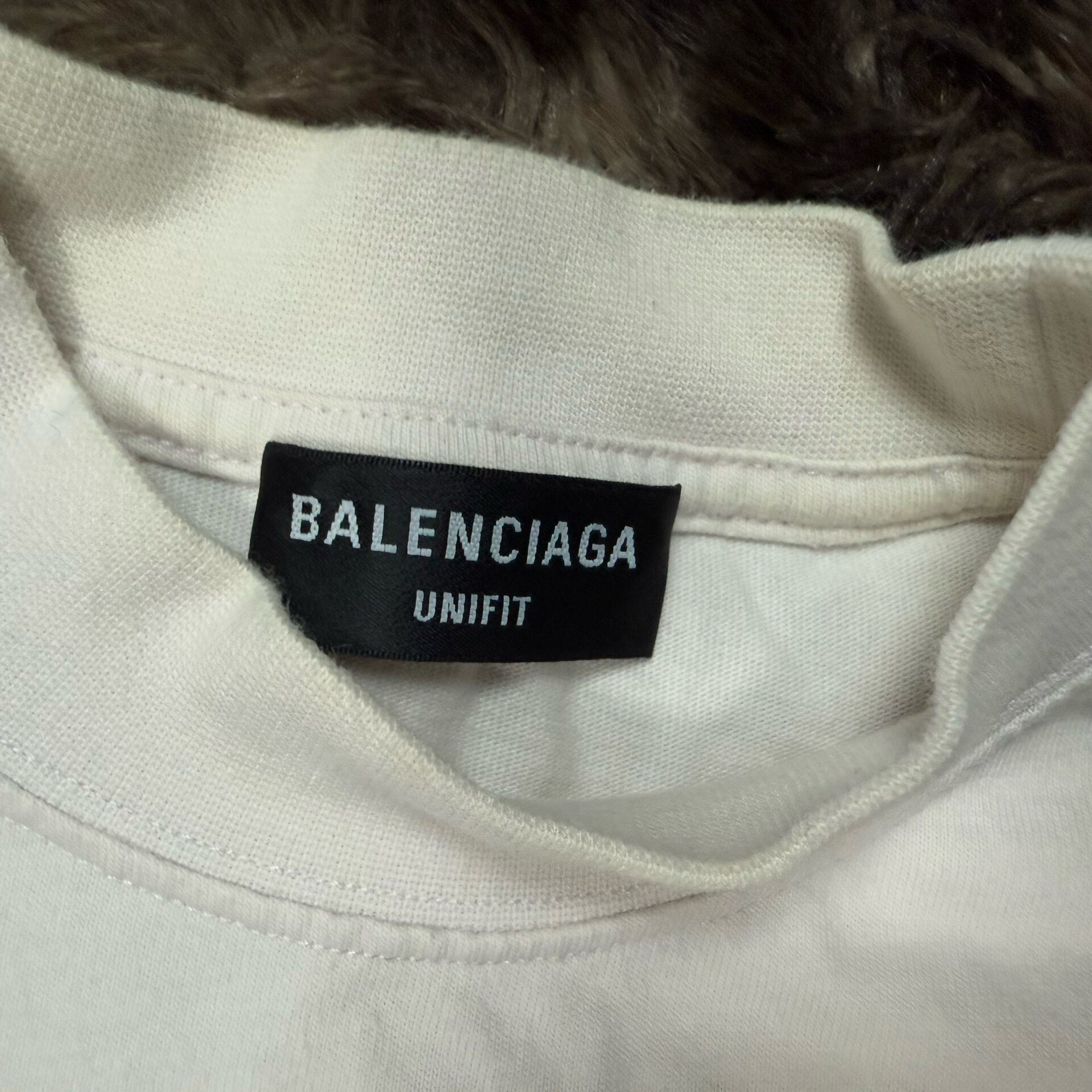 Balenciaga White Short-Sleeve T-Shirt — detail