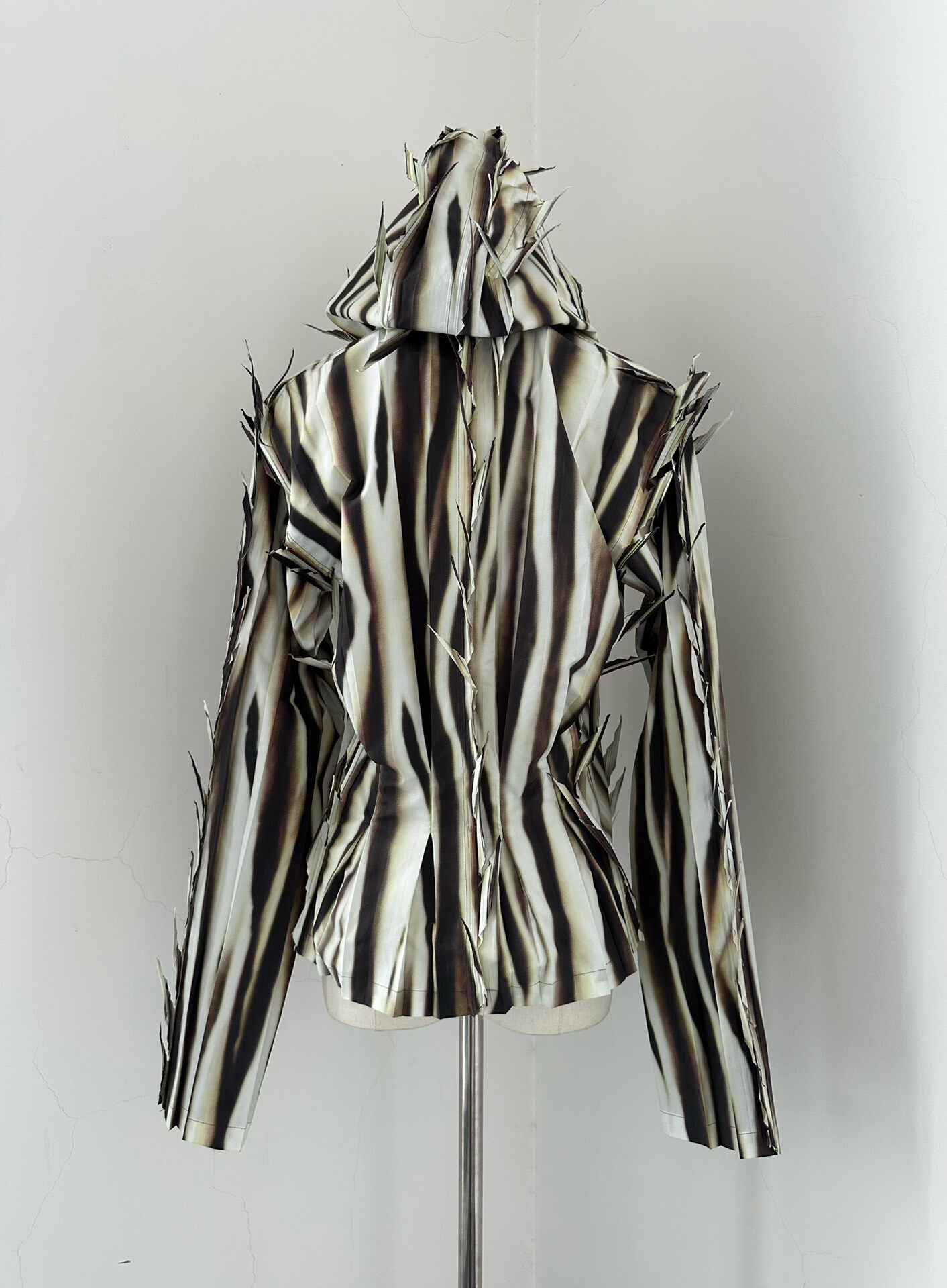 Issey Miyake 2007 Runway Hooded Shirt — label