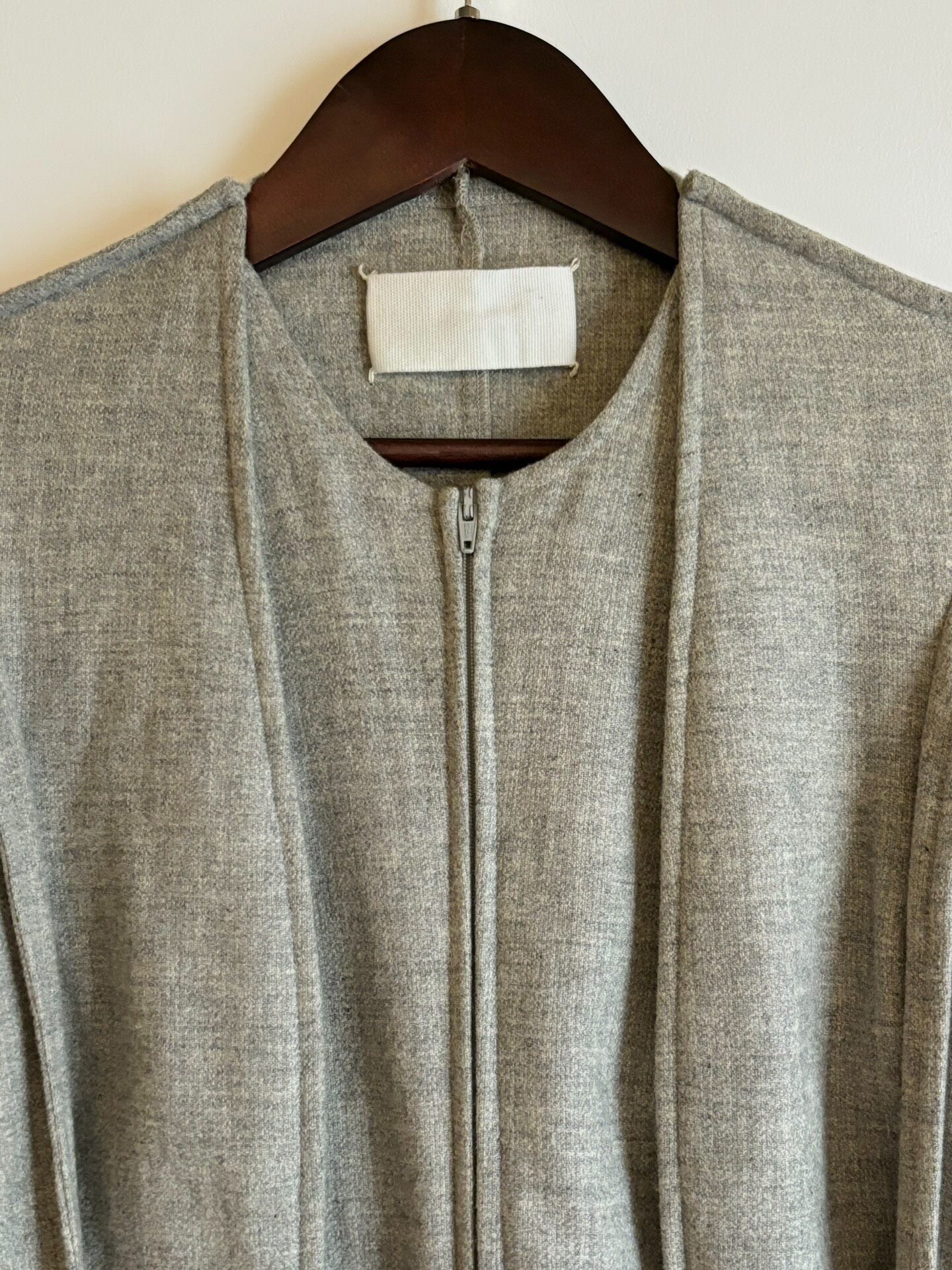 Maison Martin Margiela SS1998 Cropped Wool Jacket — label