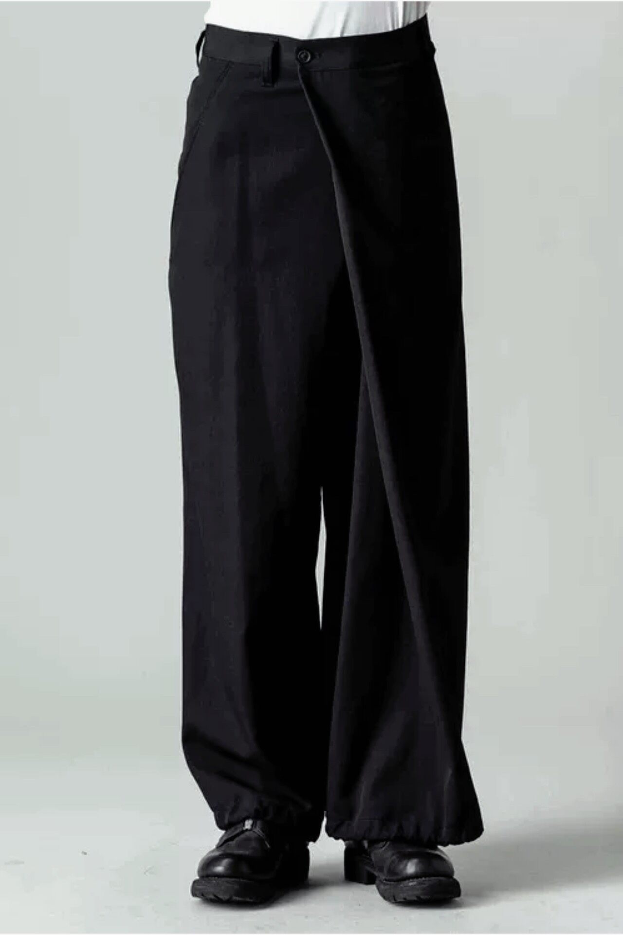 Yohji Yamamoto 23SS Asymmetrical Balloon Pants — back