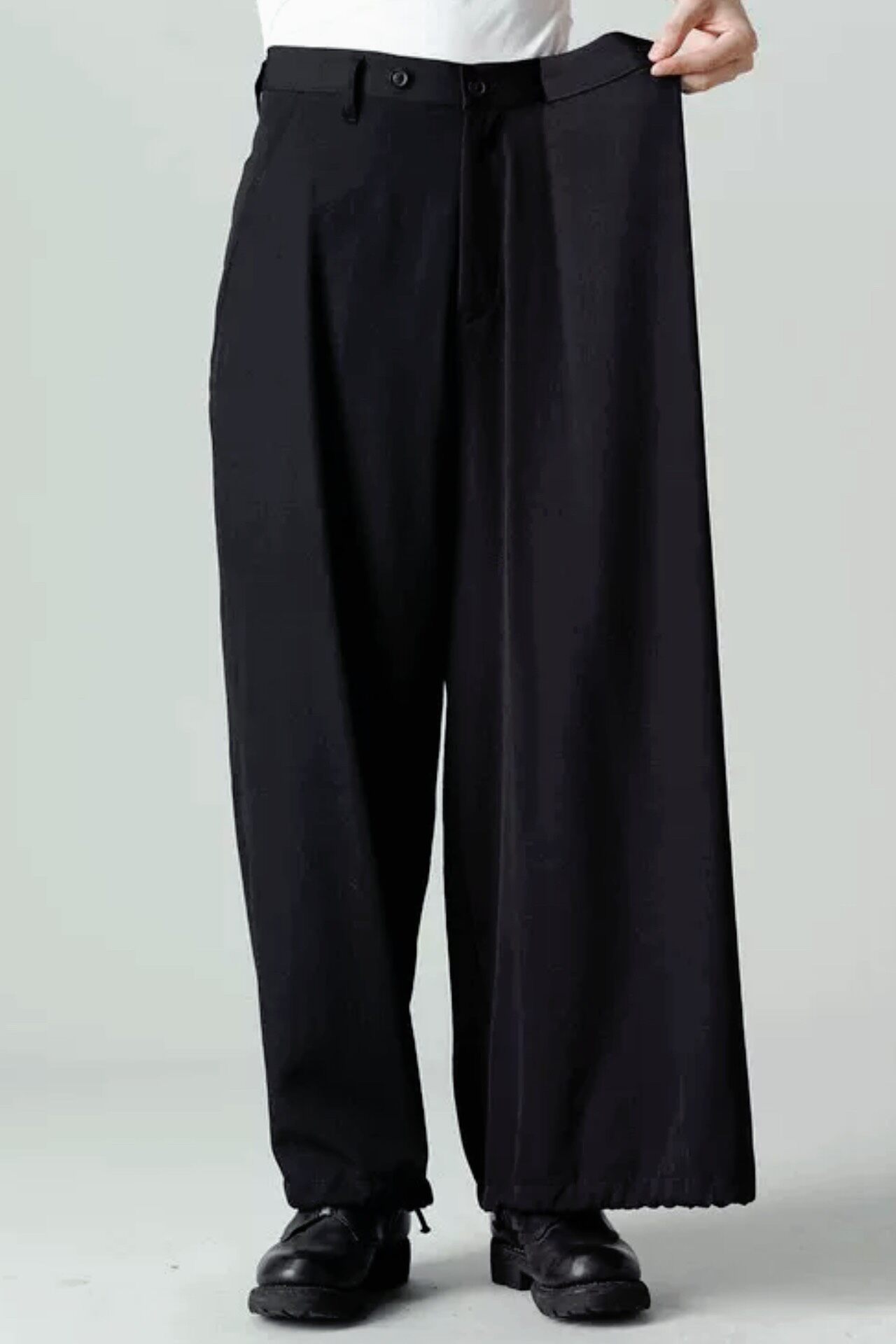 Yohji Yamamoto 23SS Asymmetrical Balloon Pants — label