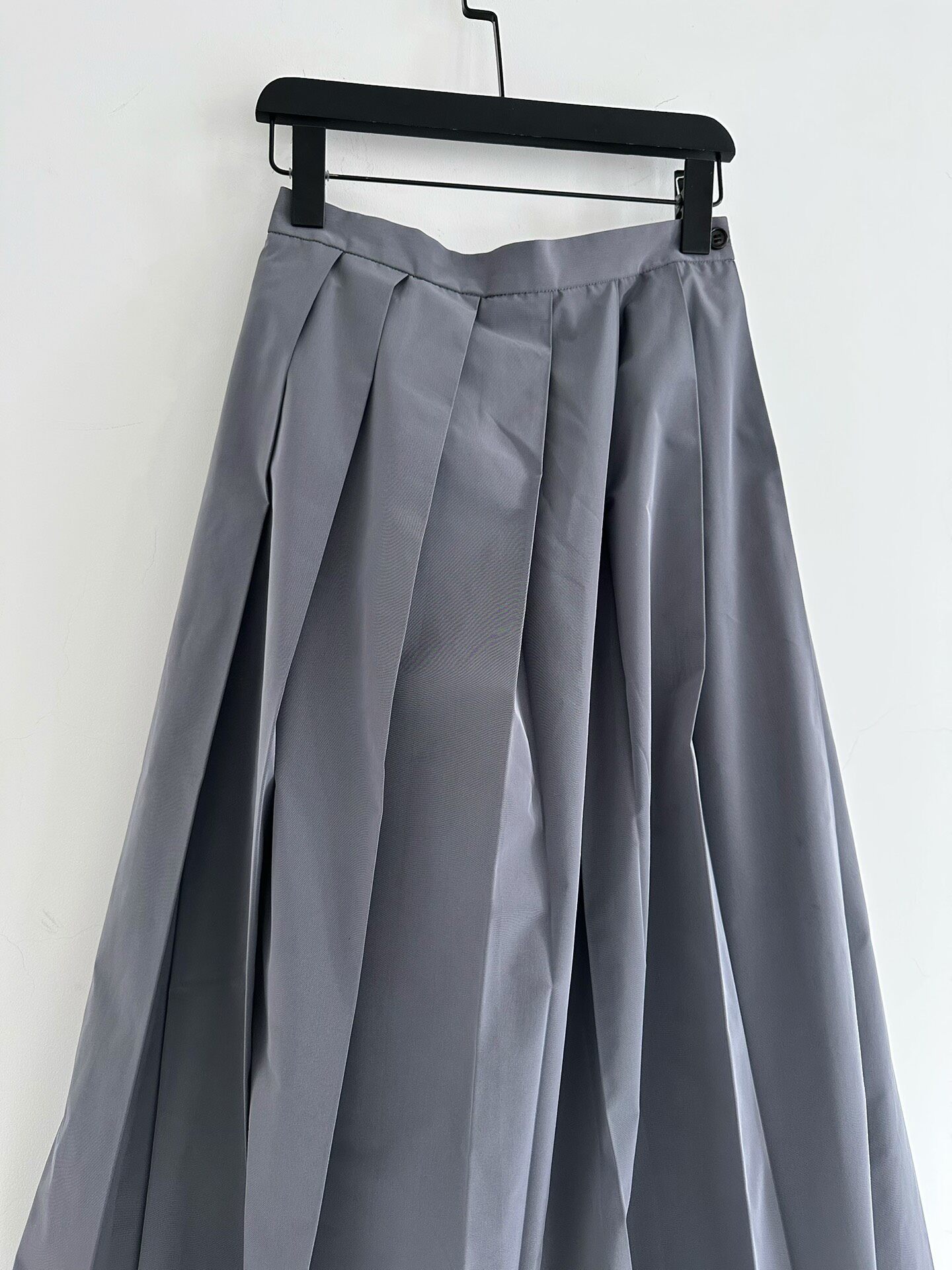 Comme des Garçons 1998 Tricot Silver Balloon Skirt — detail
