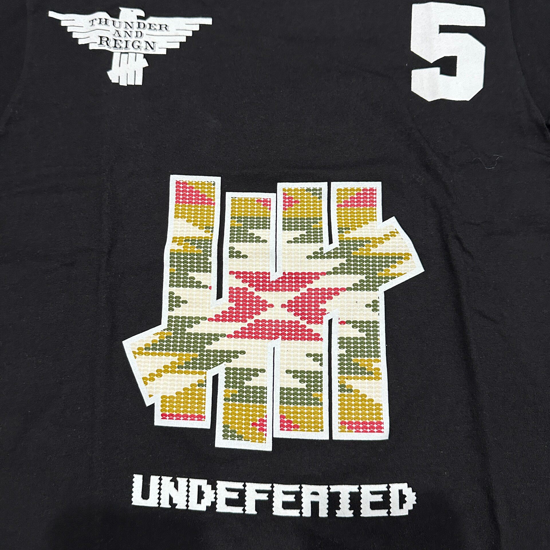 Undefeated Graphic Logo Short-sleeve T-shirt — detail