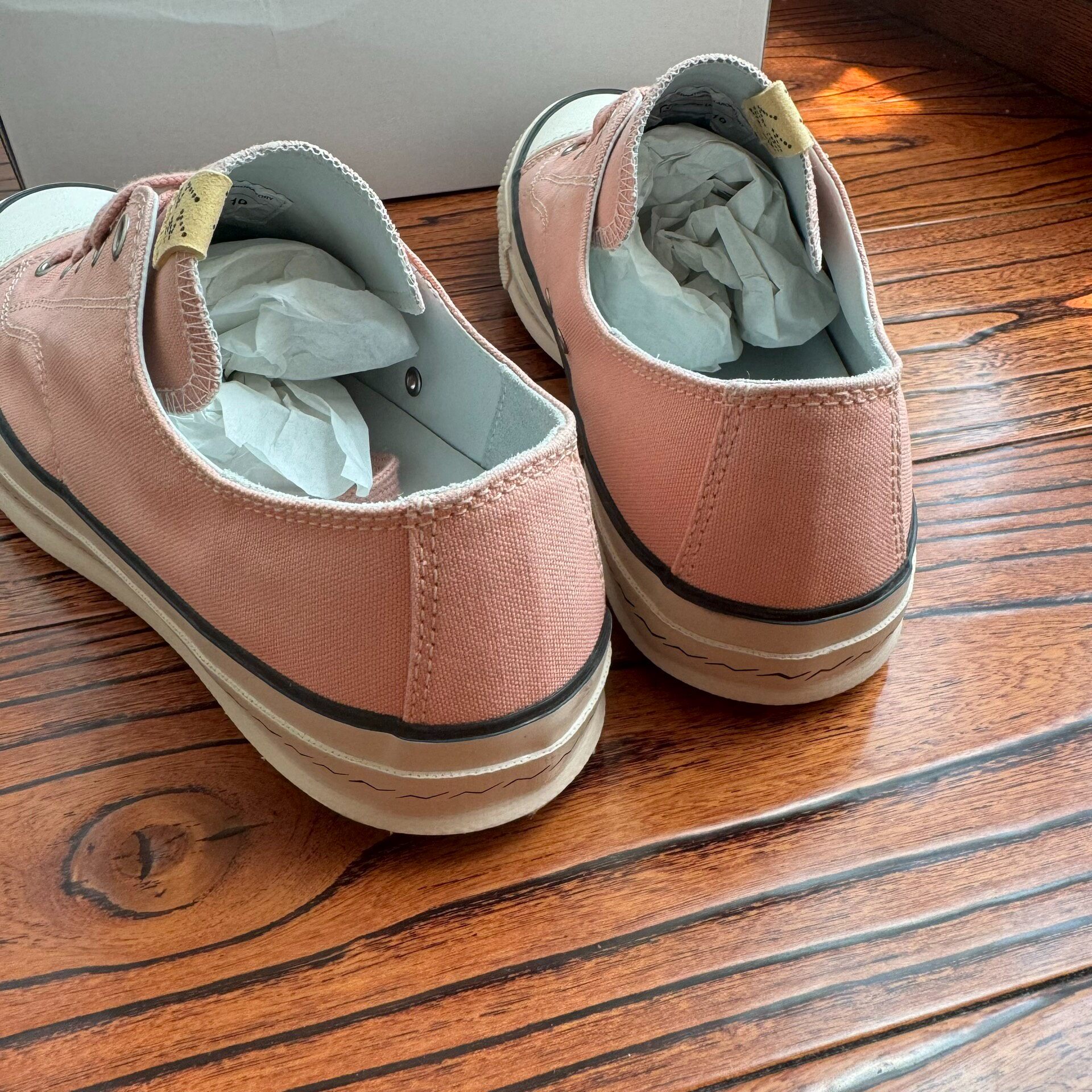 Visvim 24AW Skagway L.T. Lo Sneakers — label