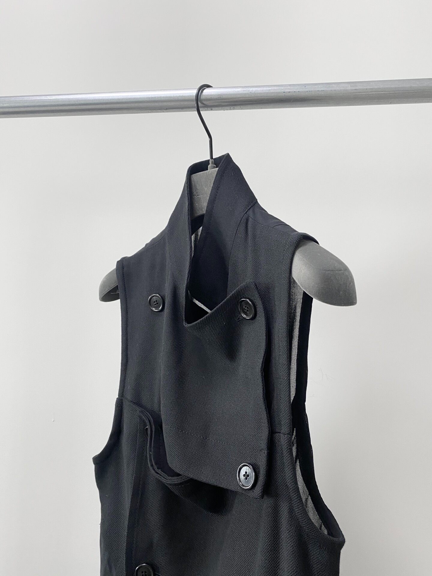 Ann Demeulemeester Double-Breasted Vest — detail