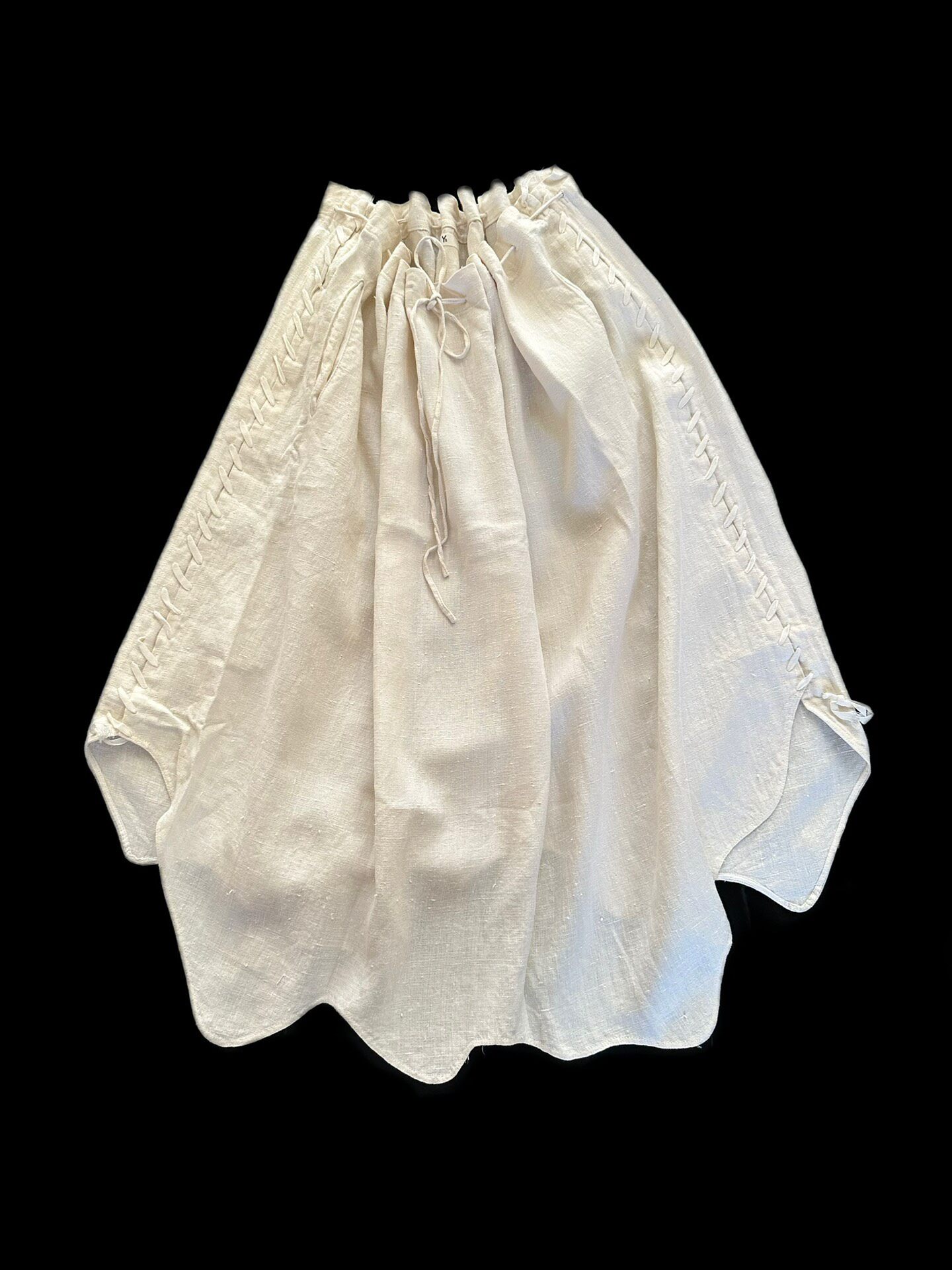 Y's Vintage Linen Petal Hem Skirt