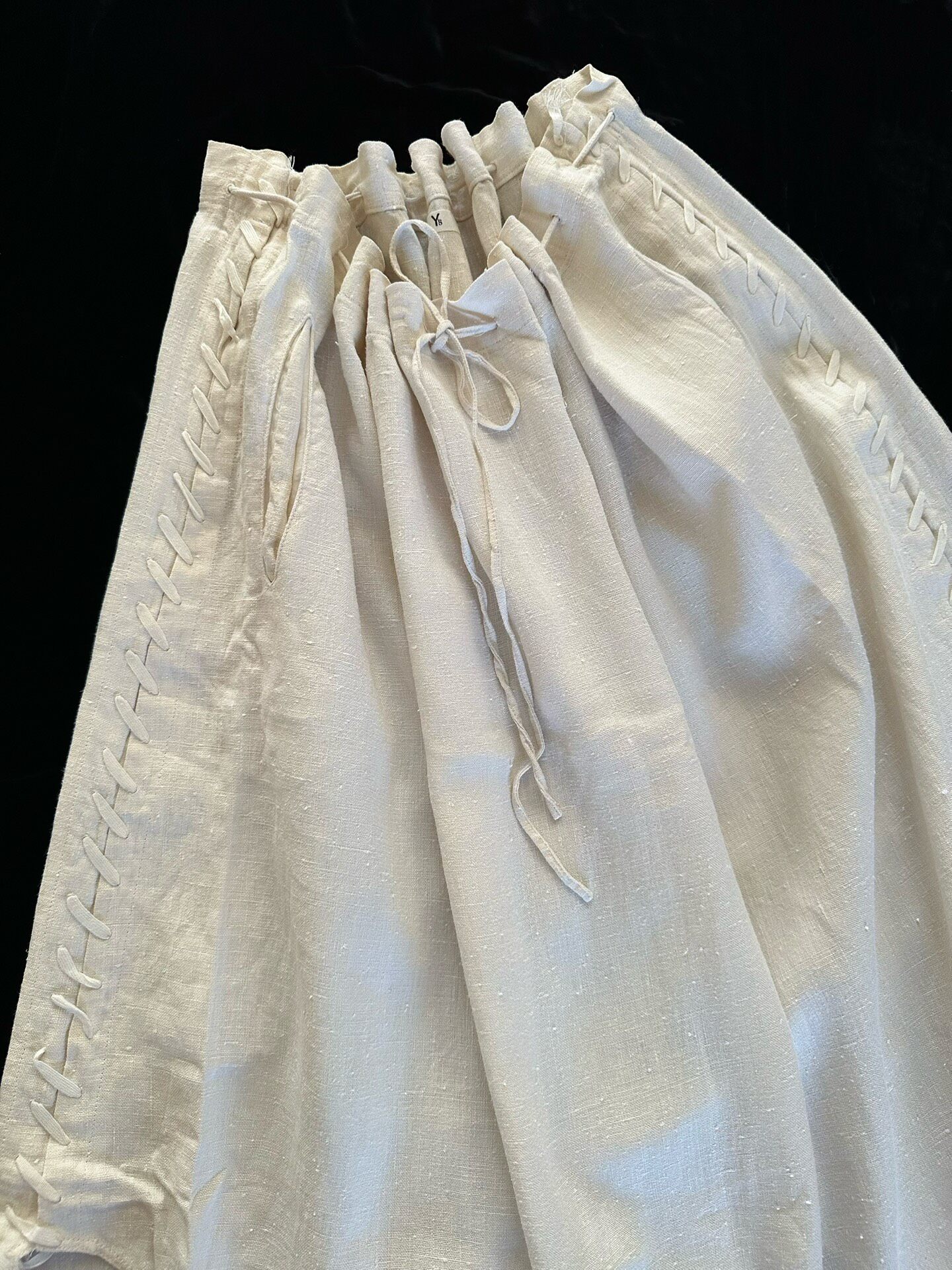 Y's Vintage Linen Petal Hem Skirt — front