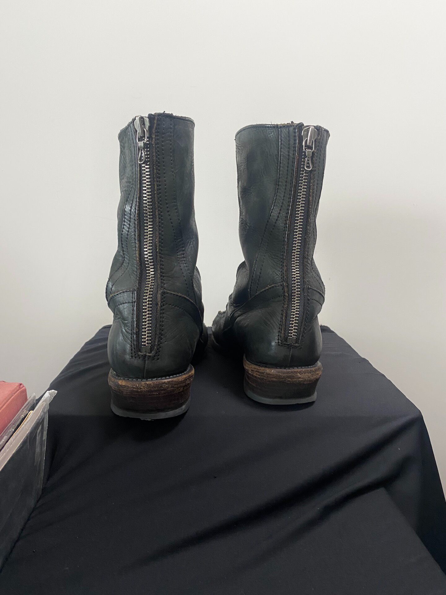 Julius Dark Avant-Garde Leather Boots — detail