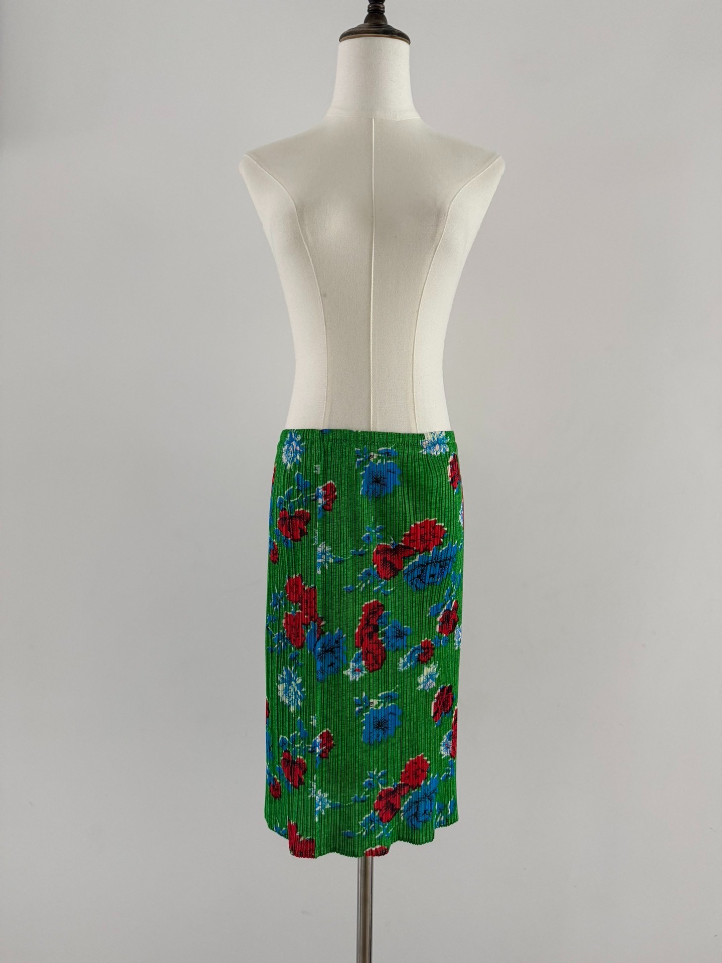 Issey Miyake Pleated Floral Skirt — front