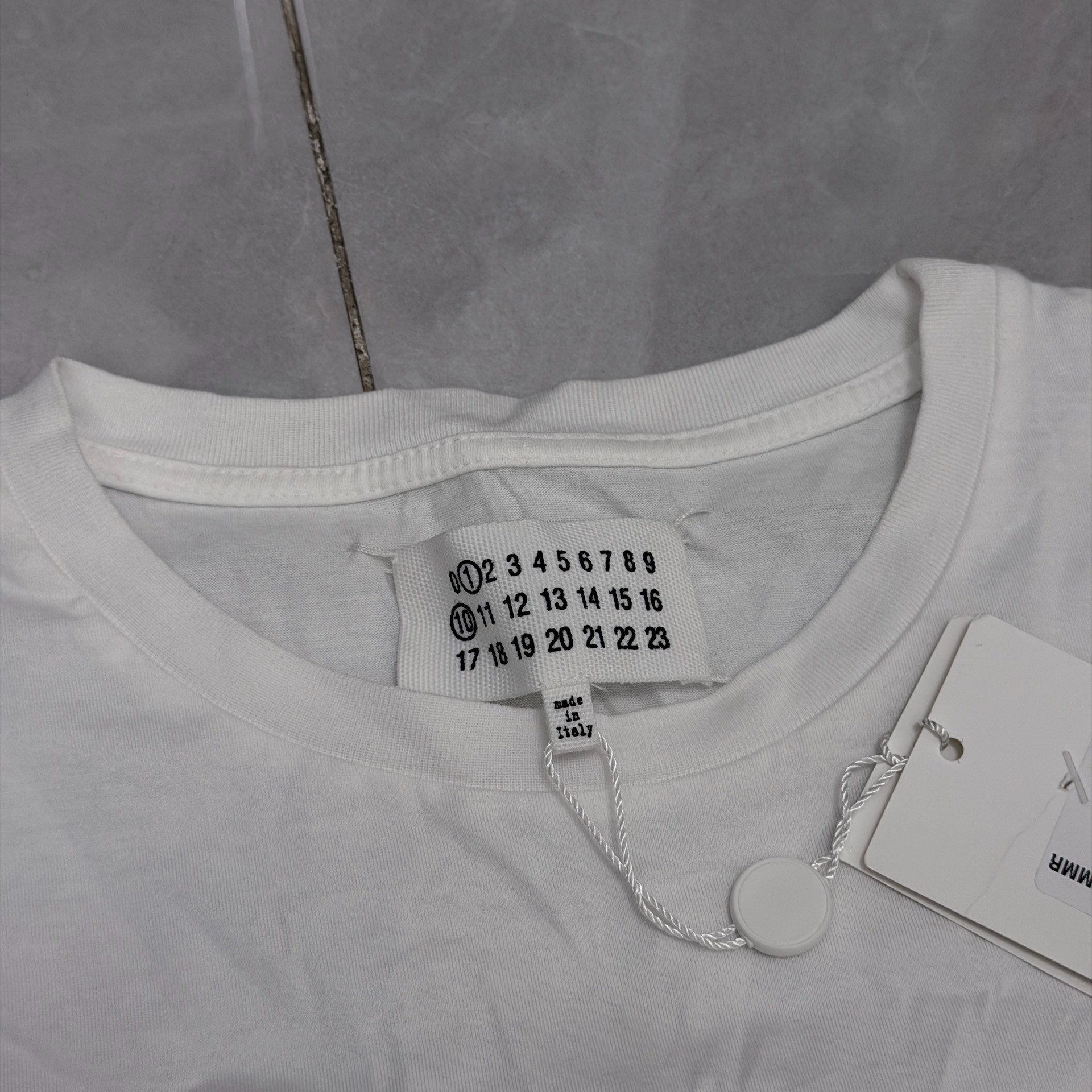 Maison Margiela White Graphic Short Sleeve Tee — detail