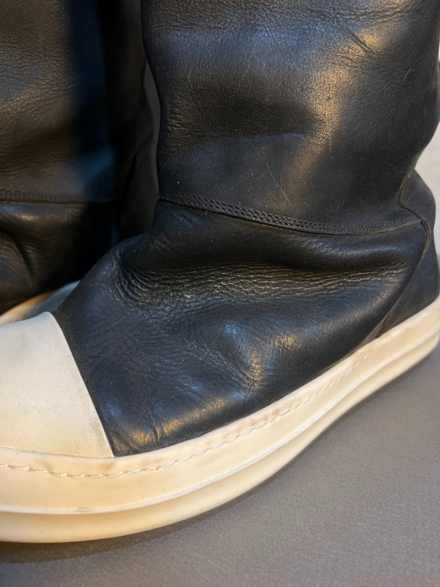 Rick Owens 14FW Leather Thick Sole Boots — label