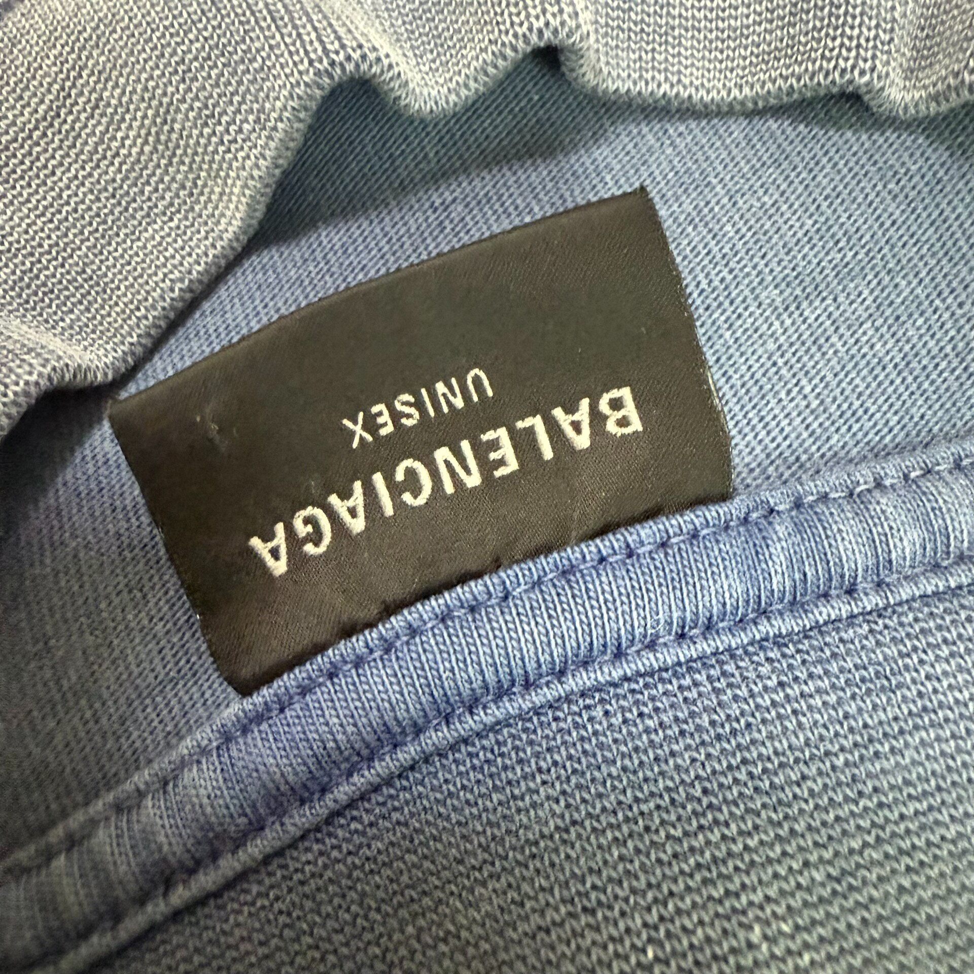 Balenciaga 23ss Be Kind Blue Tee — detail