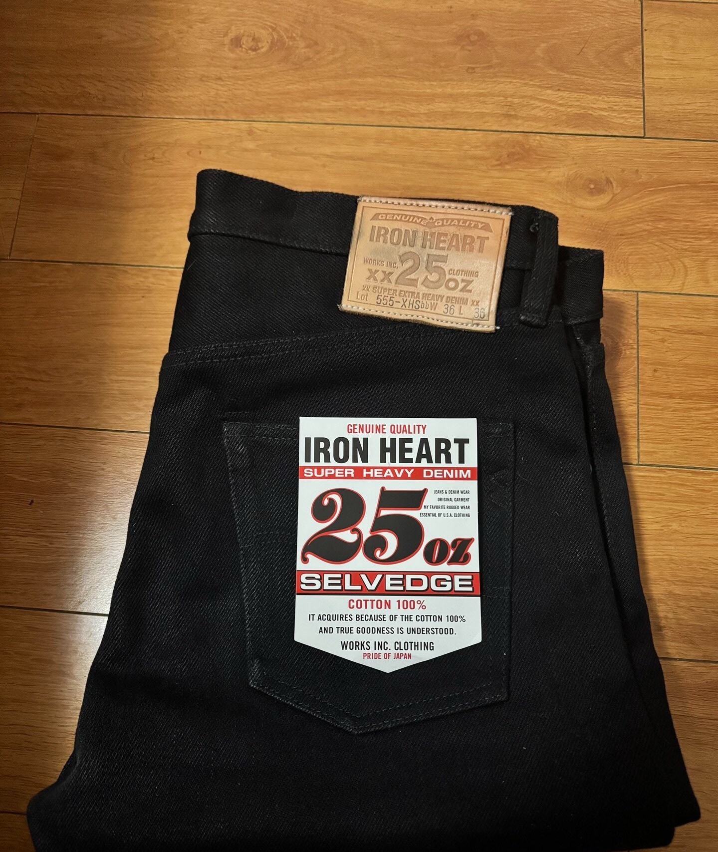 Iron Heart 25oz Black Selvedge Jeans
