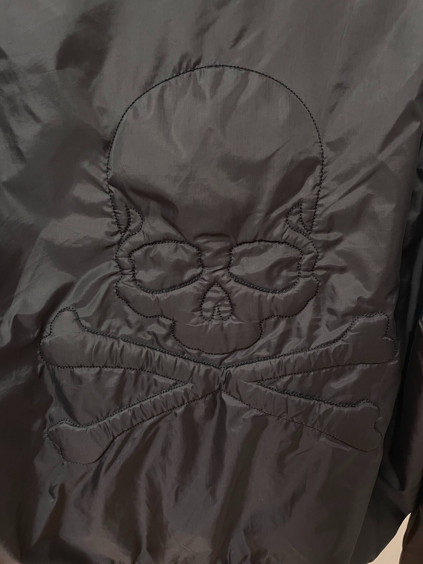 Mastermind x McGregor Skull Windbreaker — detail