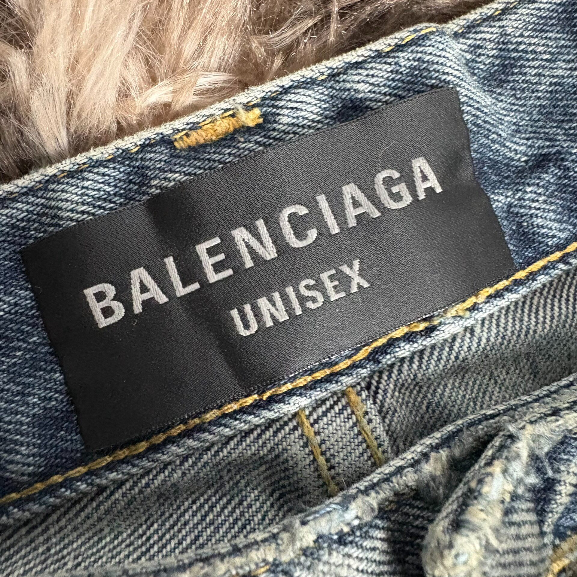 Balenciaga 23FW Mud-Wash Distressed Jeans — detail