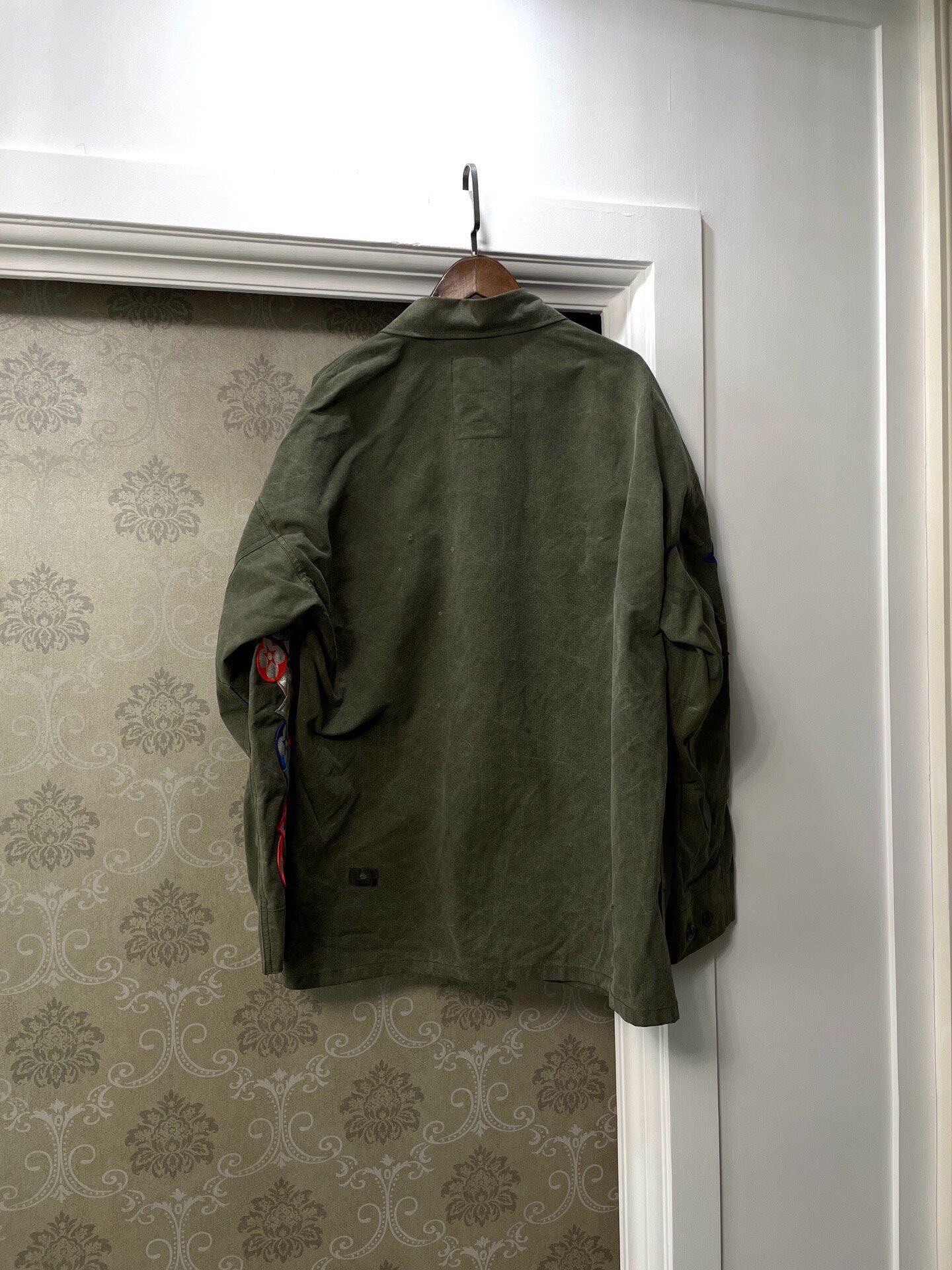 Army Green Jacket With Arm Embroidery — front