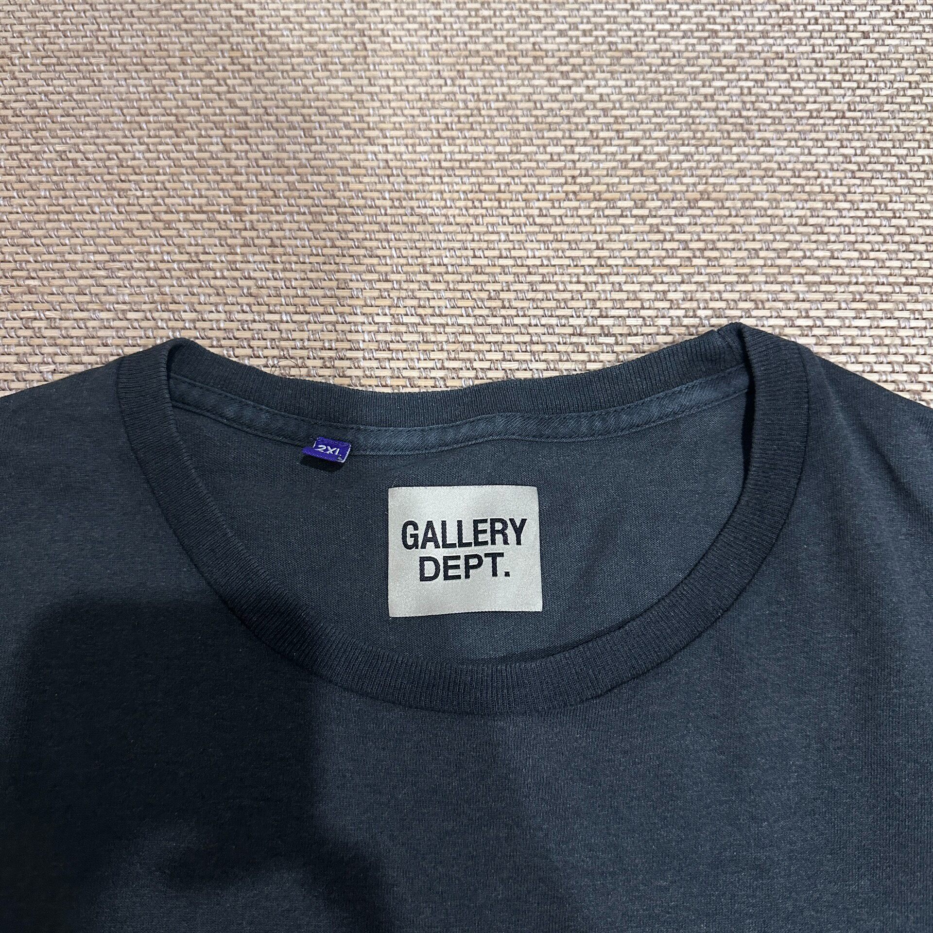 Gallery Dept Black Red Swirl T-Shirt — label