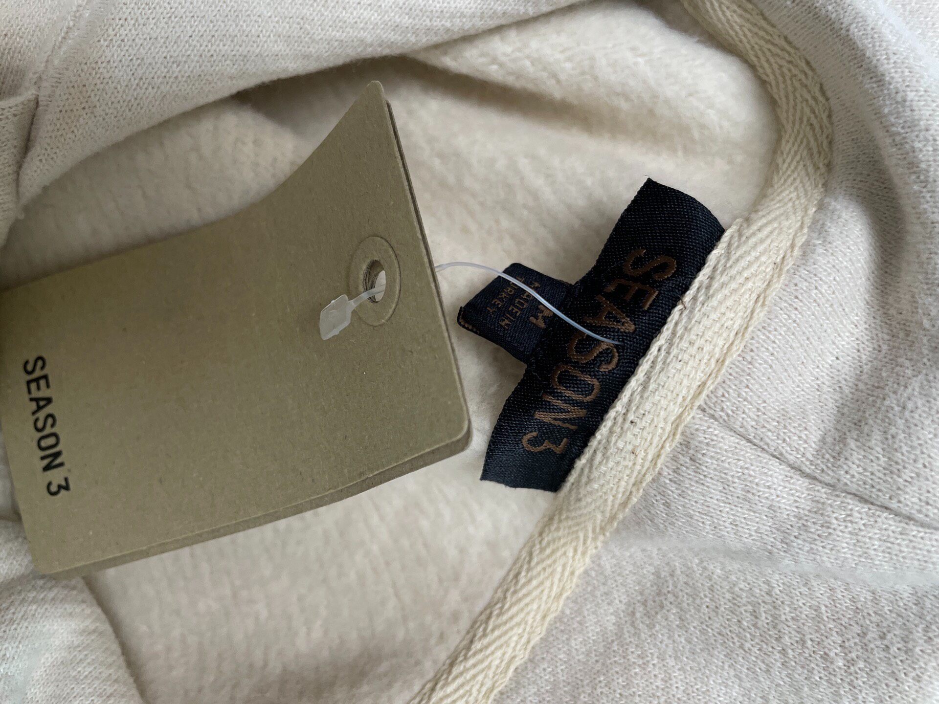 Yeezy Season3 New Hoodie With Tags — detail