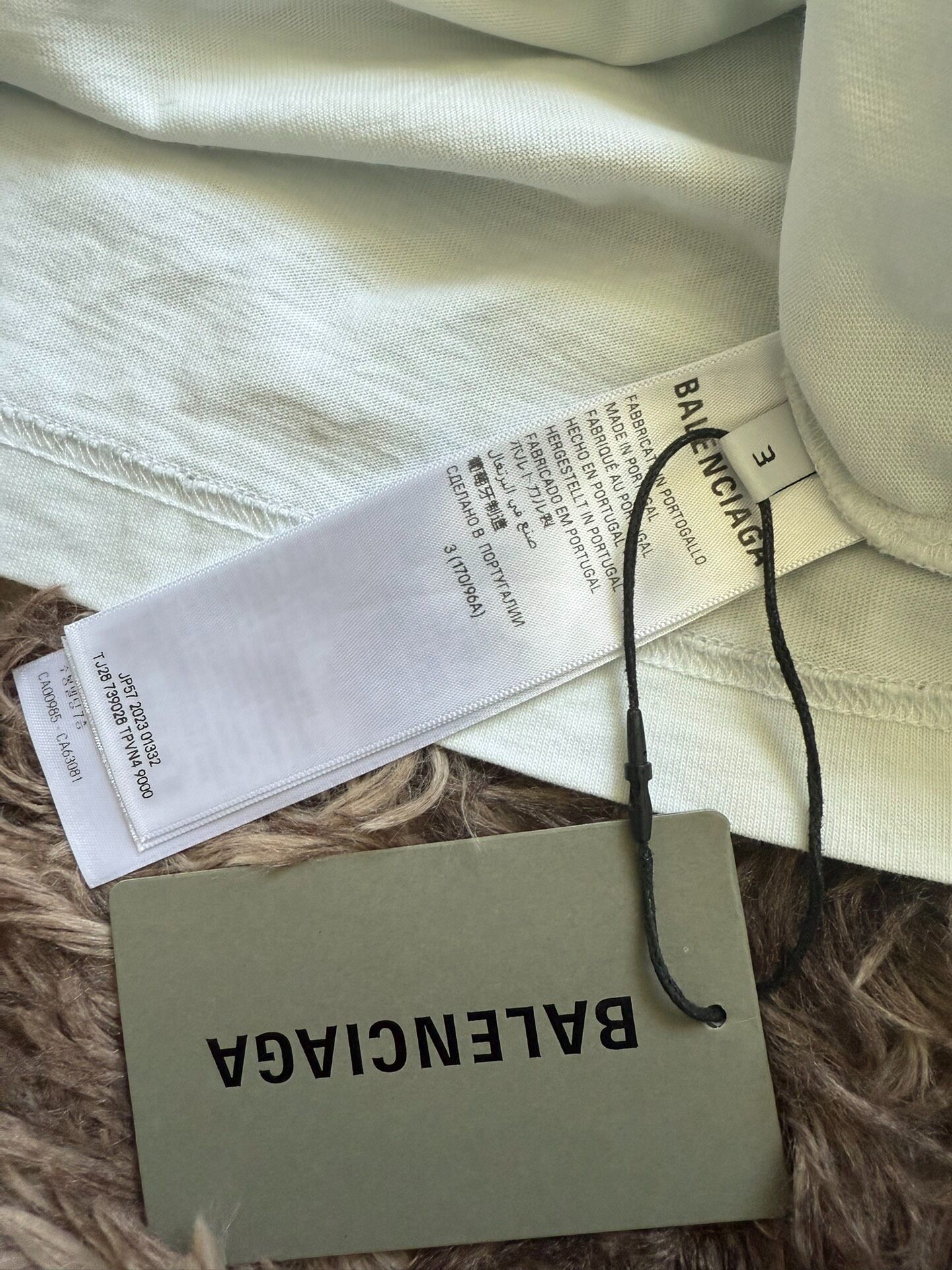 Balenciaga SS24 Logo Short-sleeve T-Shirt — label