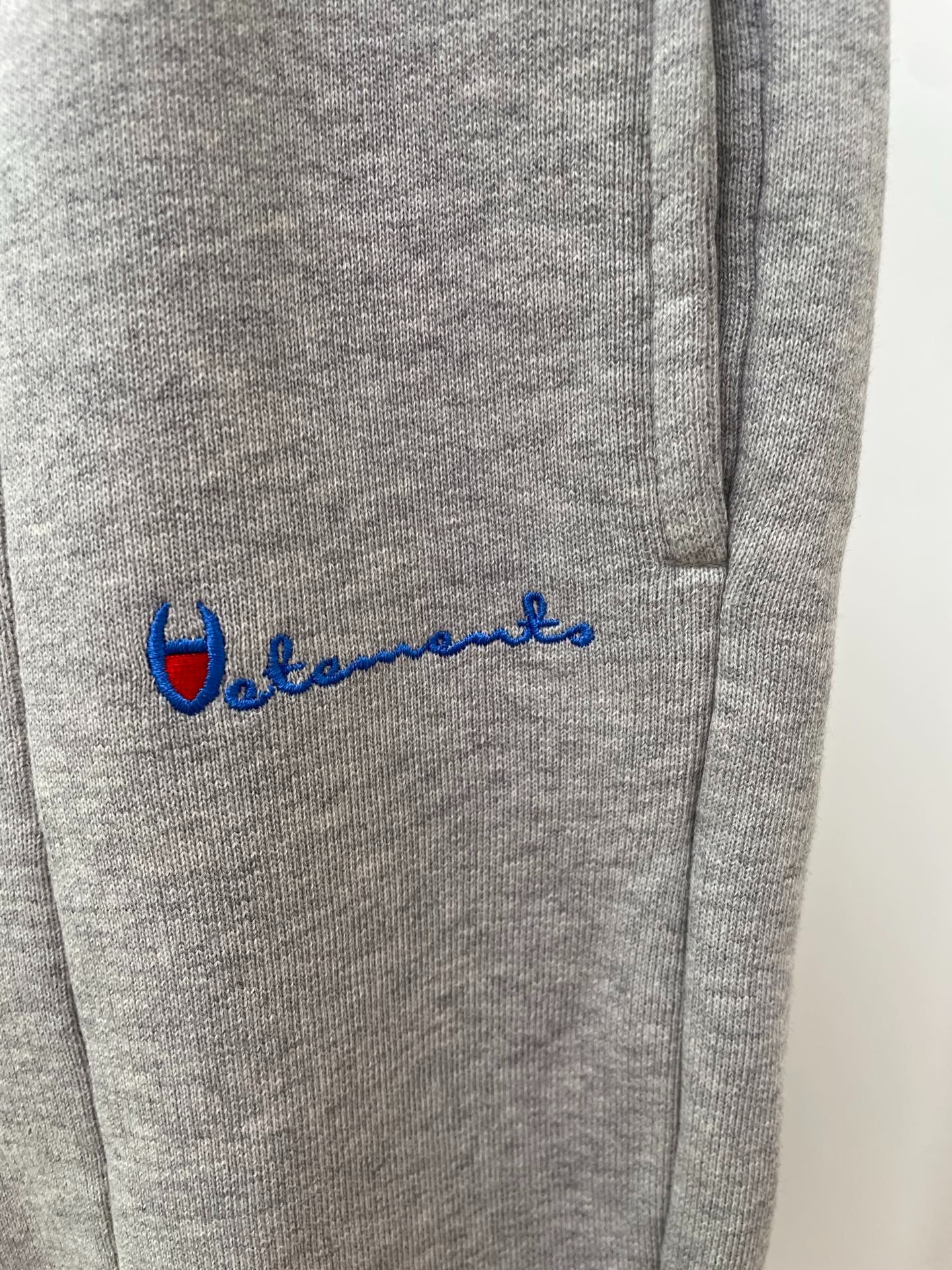 Vetements New Gray Sweatpants — detail