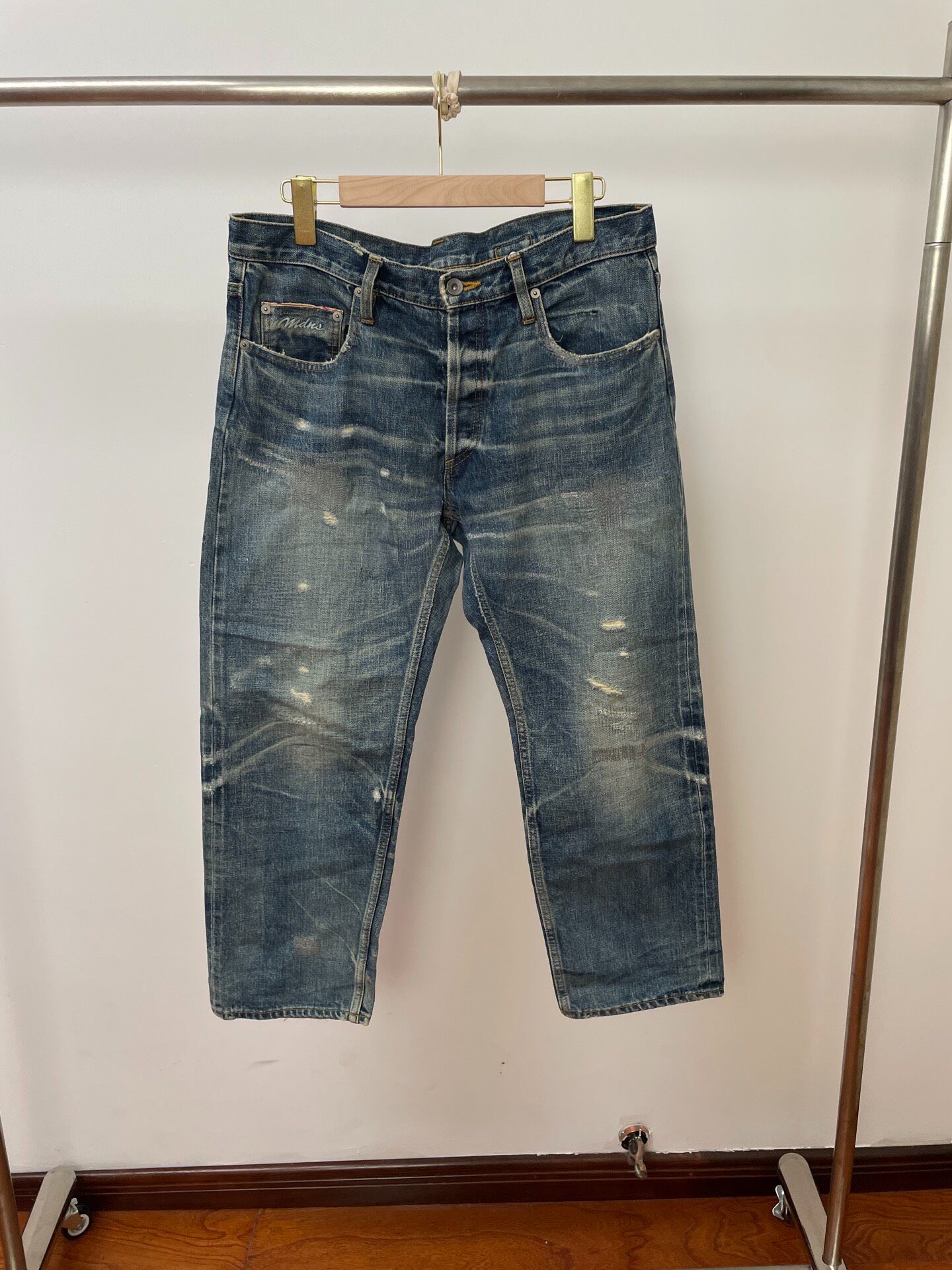 Madness 17FW Oil Wash Distressed Jeans