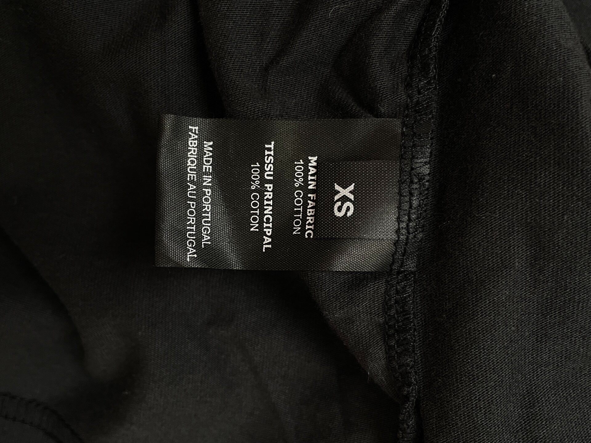 Vetements x Hanes Staff Short Sleeve T-Shirt — label