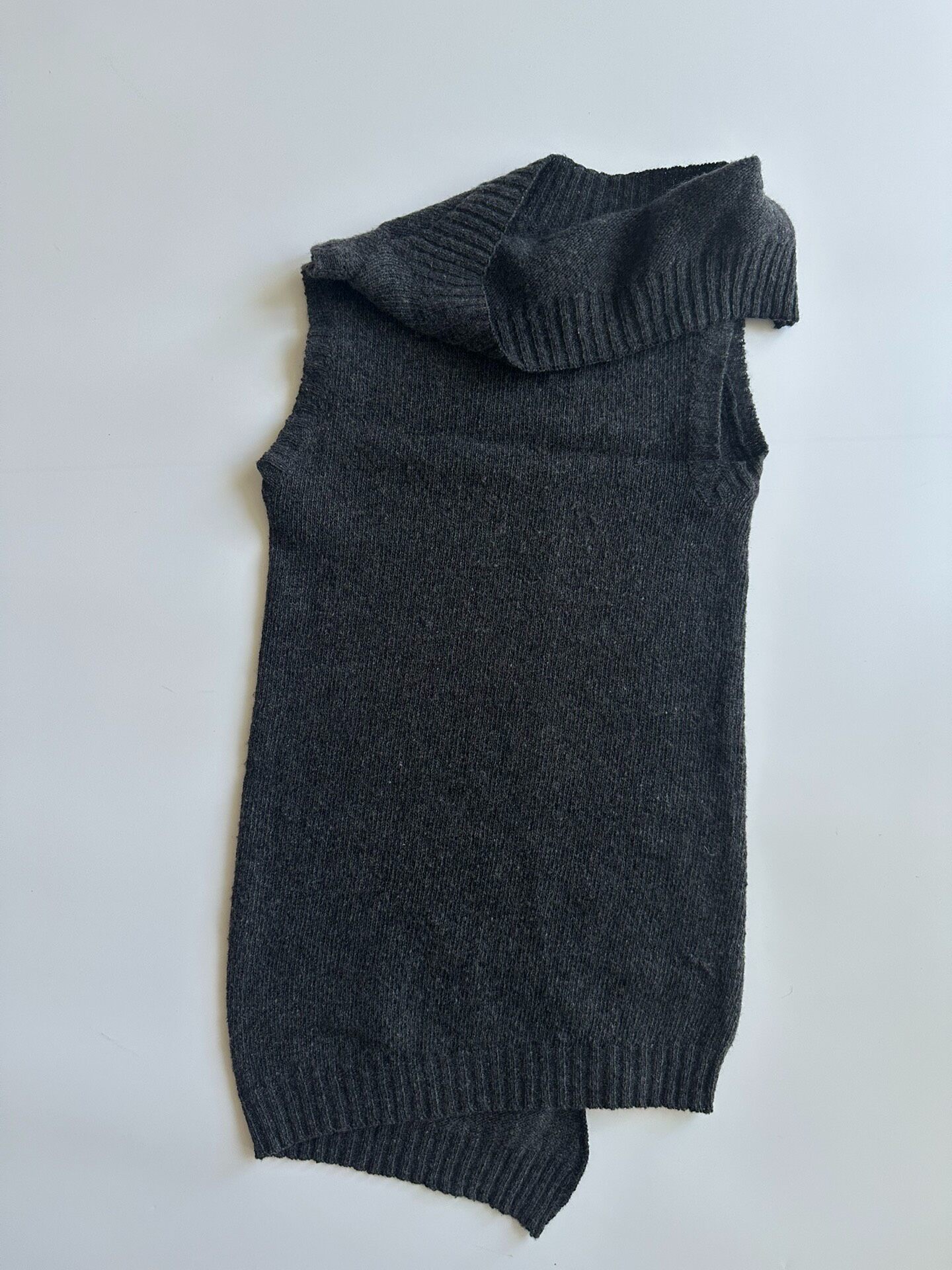 Ann Demeulemeester Asymmetrical Knit Vest — front