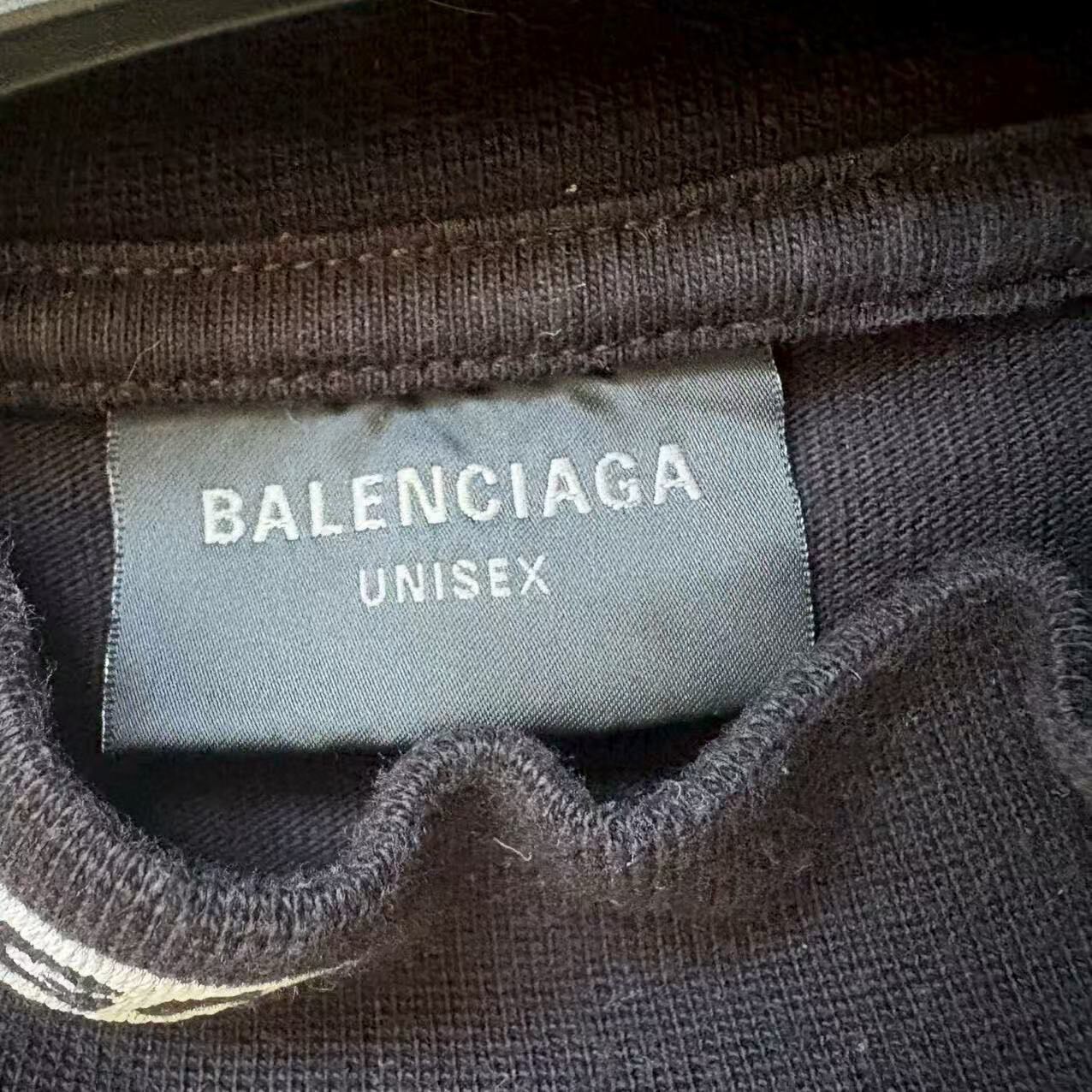 Balenciaga Oversized Logo Short-Sleeve Tee — detail