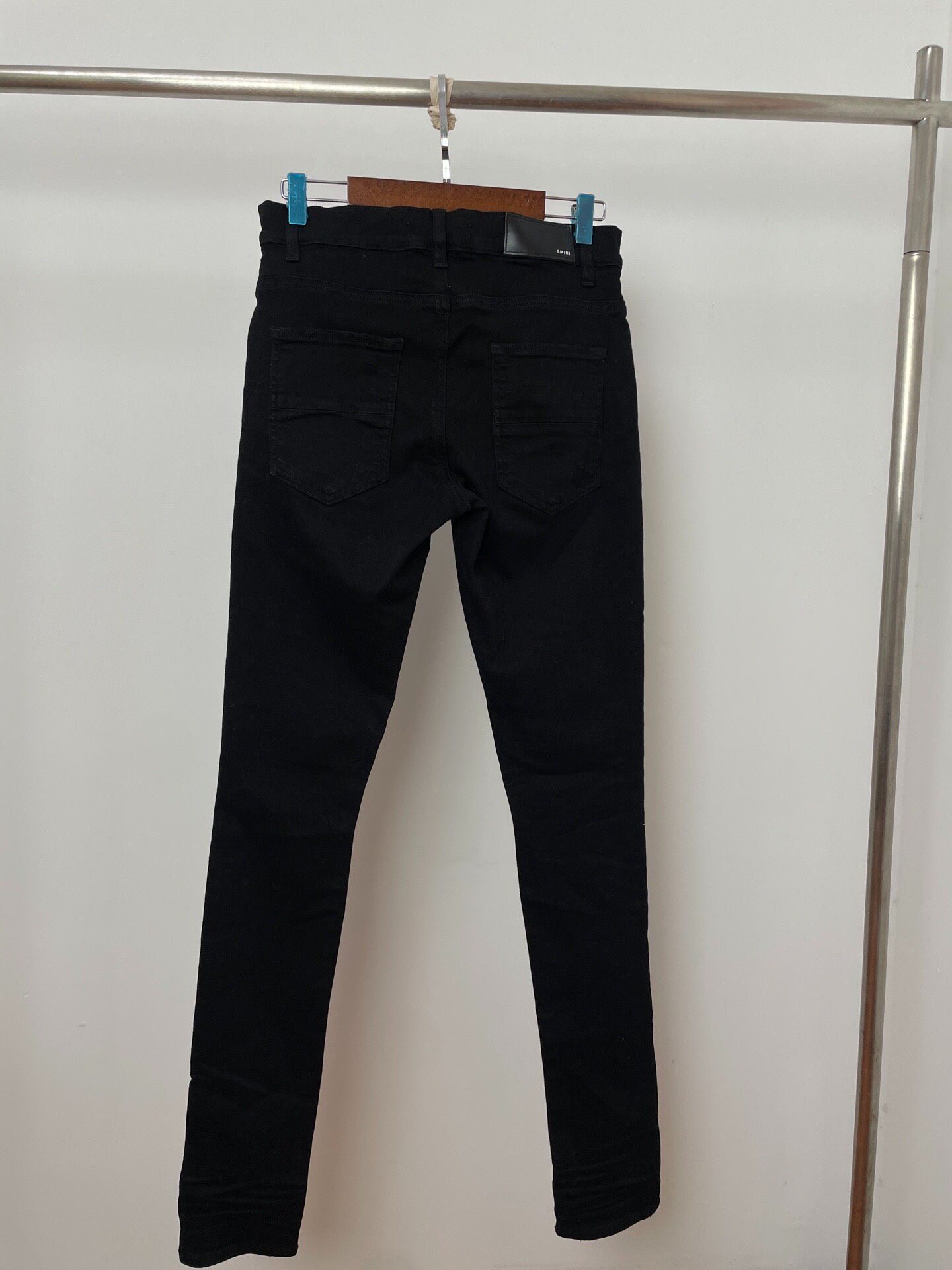 Amiri Black Men's Distressed Skinny Jeans — front