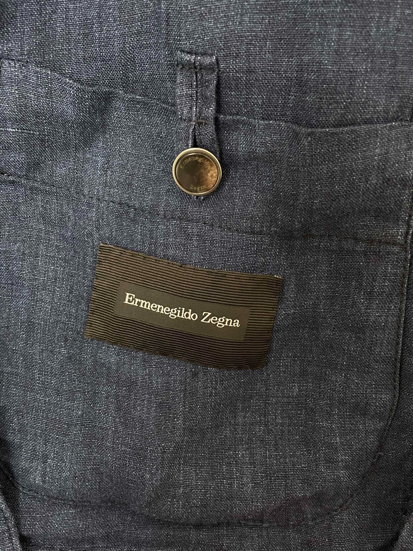 Ermenegildo Zegna Blue Blazer — detail
