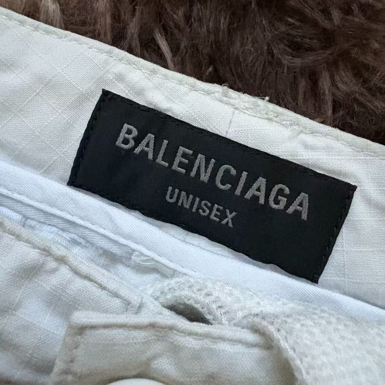 Balenciaga 25SS White Cargo Pants — detail