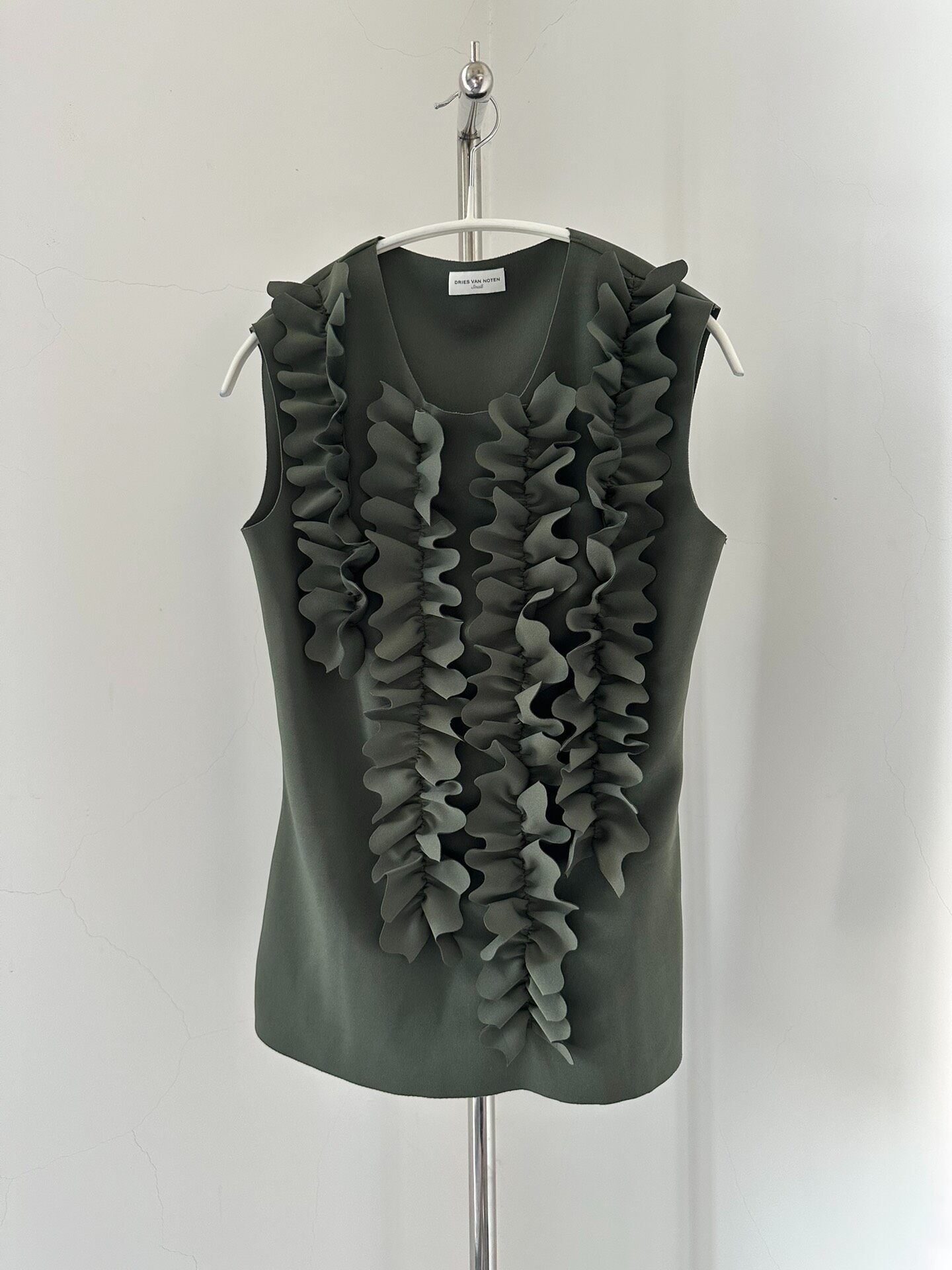 Dries Van Noten 24ss Ruffled Sleeveless Top