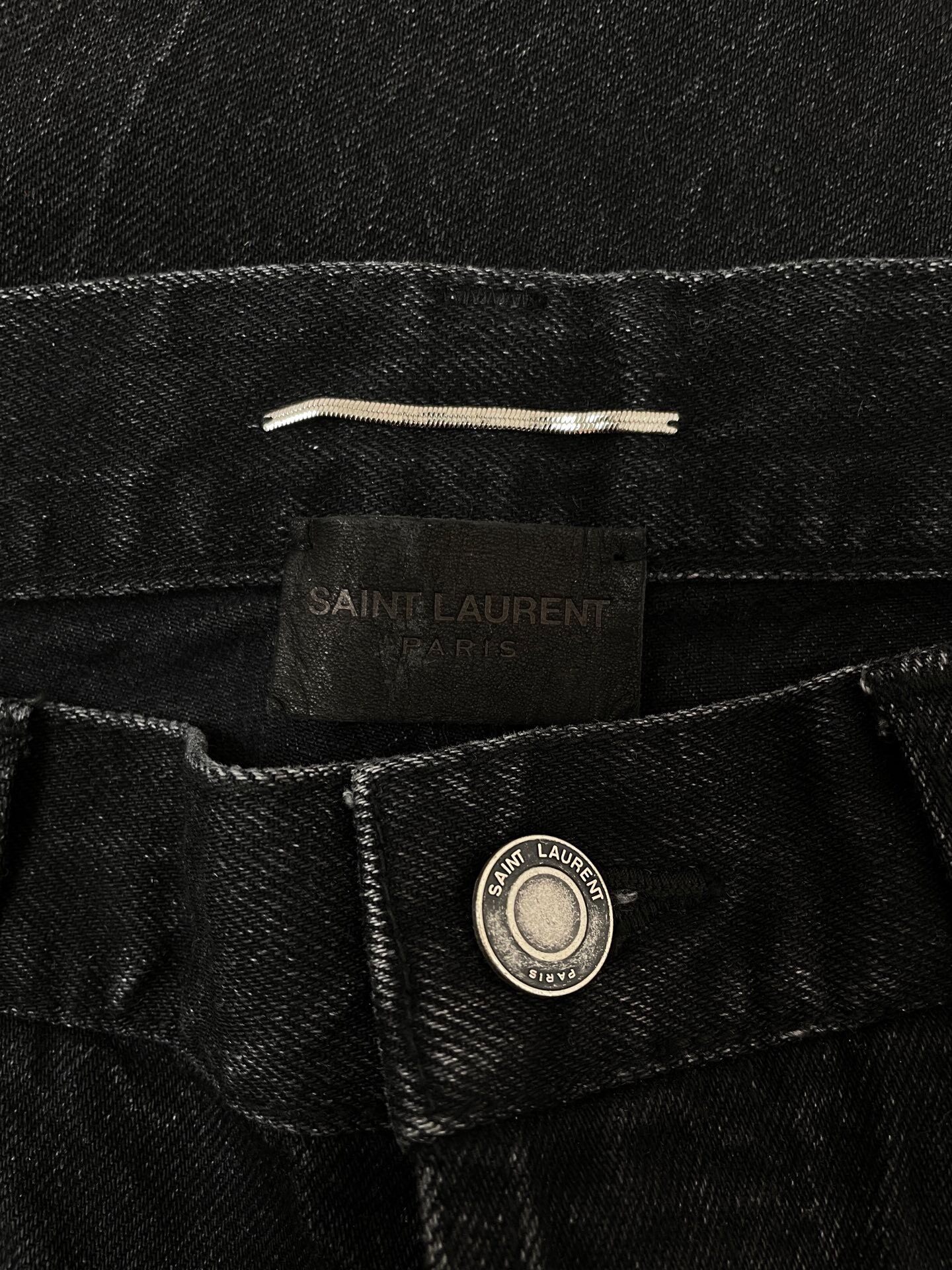 Saint Laurent D20 Black Straight Jeans — detail