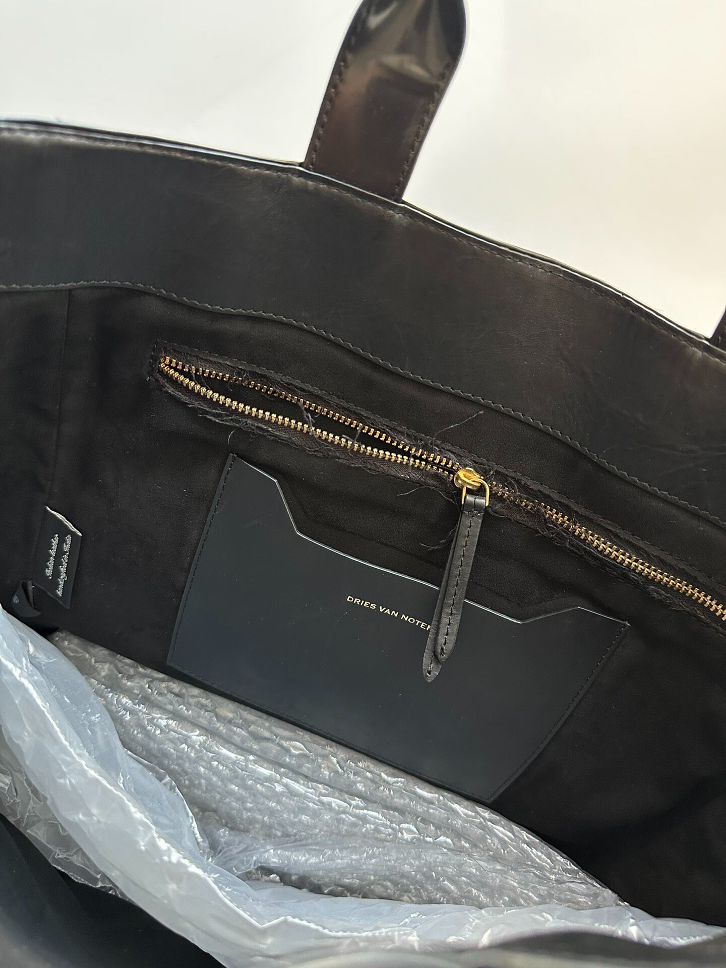 Dries Van Noten Horsehair Tote Bag — label