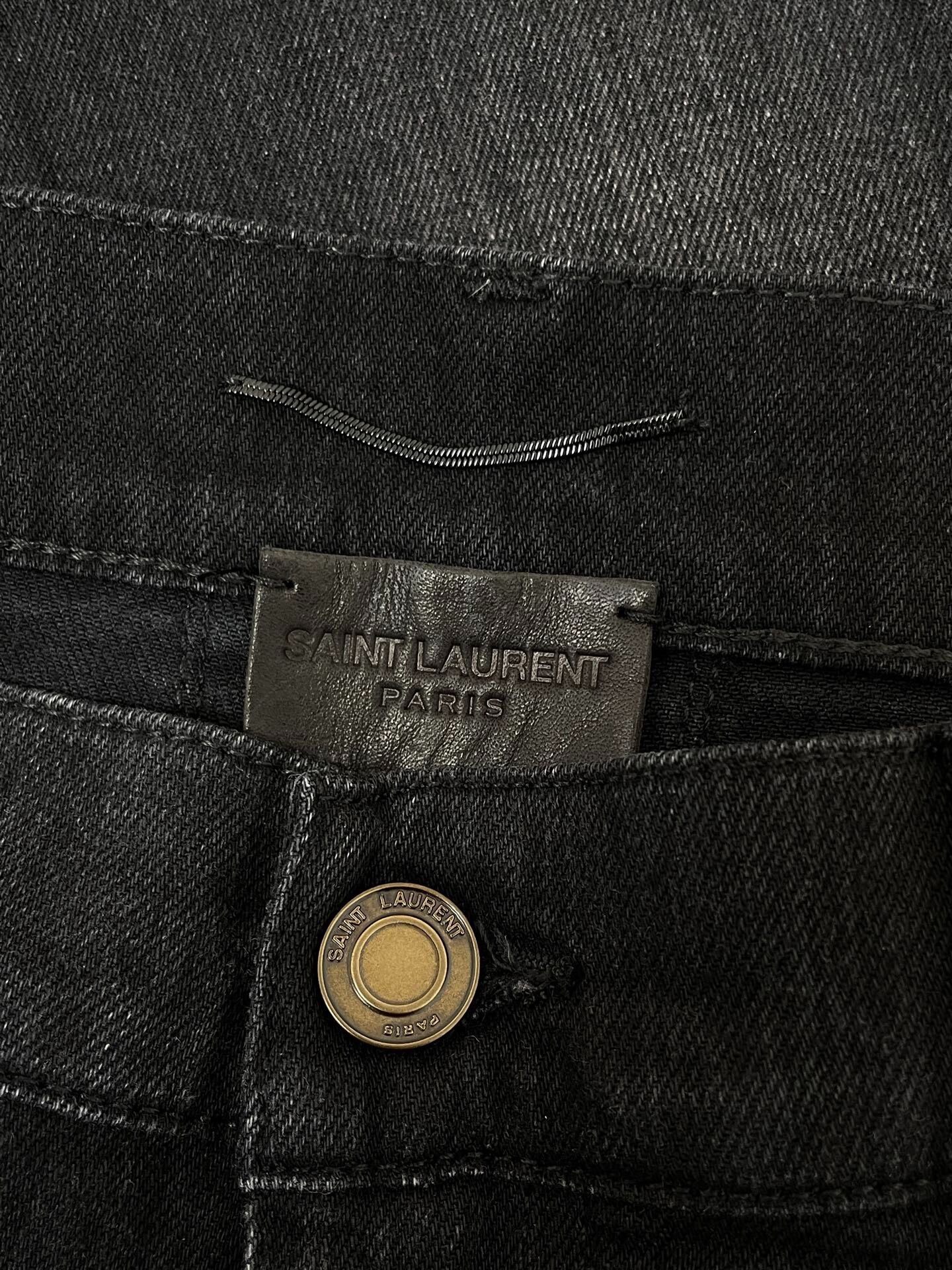 Saint Laurent D02 Straight Black Jeans — detail