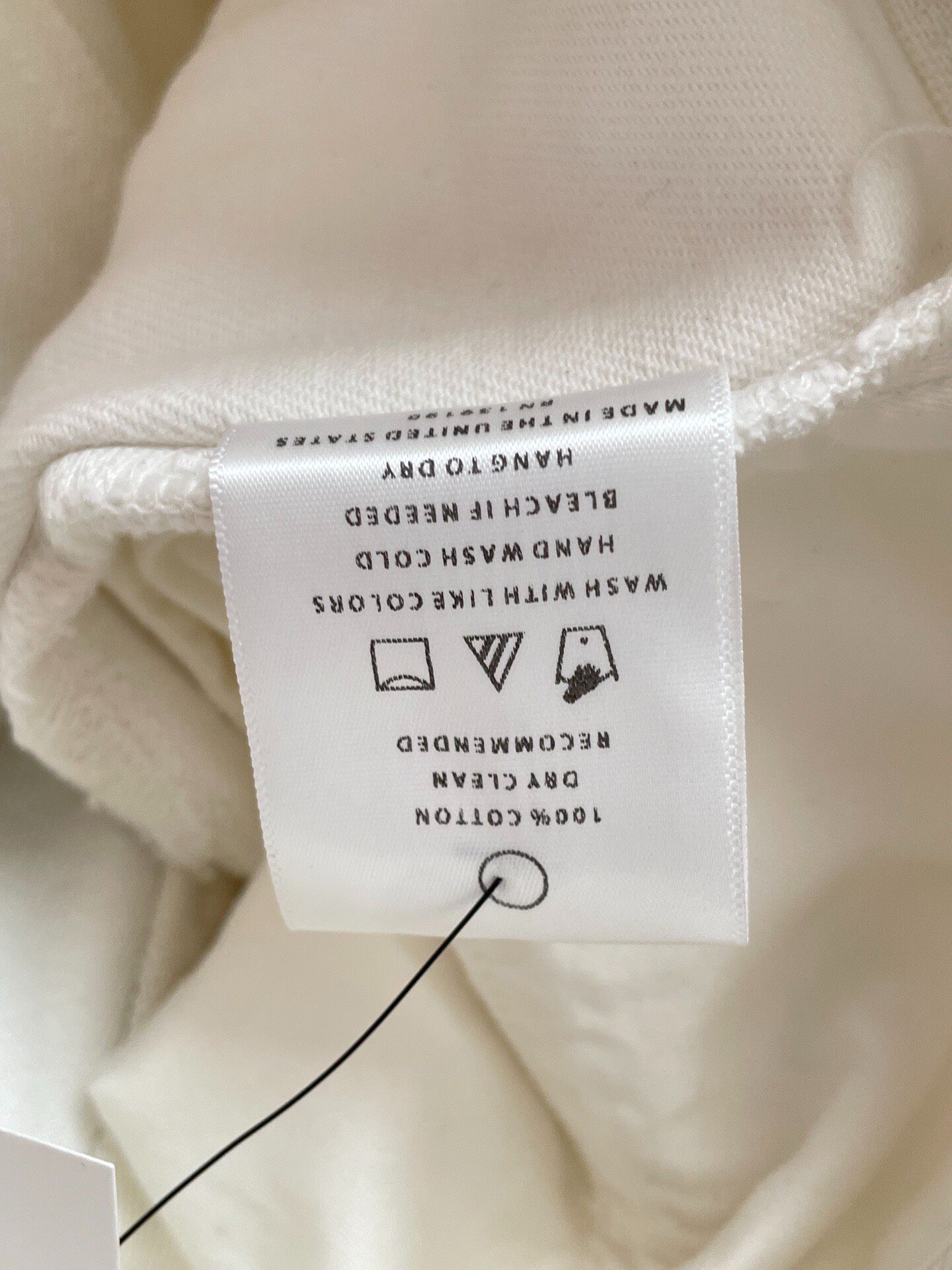 Fear of God 4th Maxfield White Jeans — label