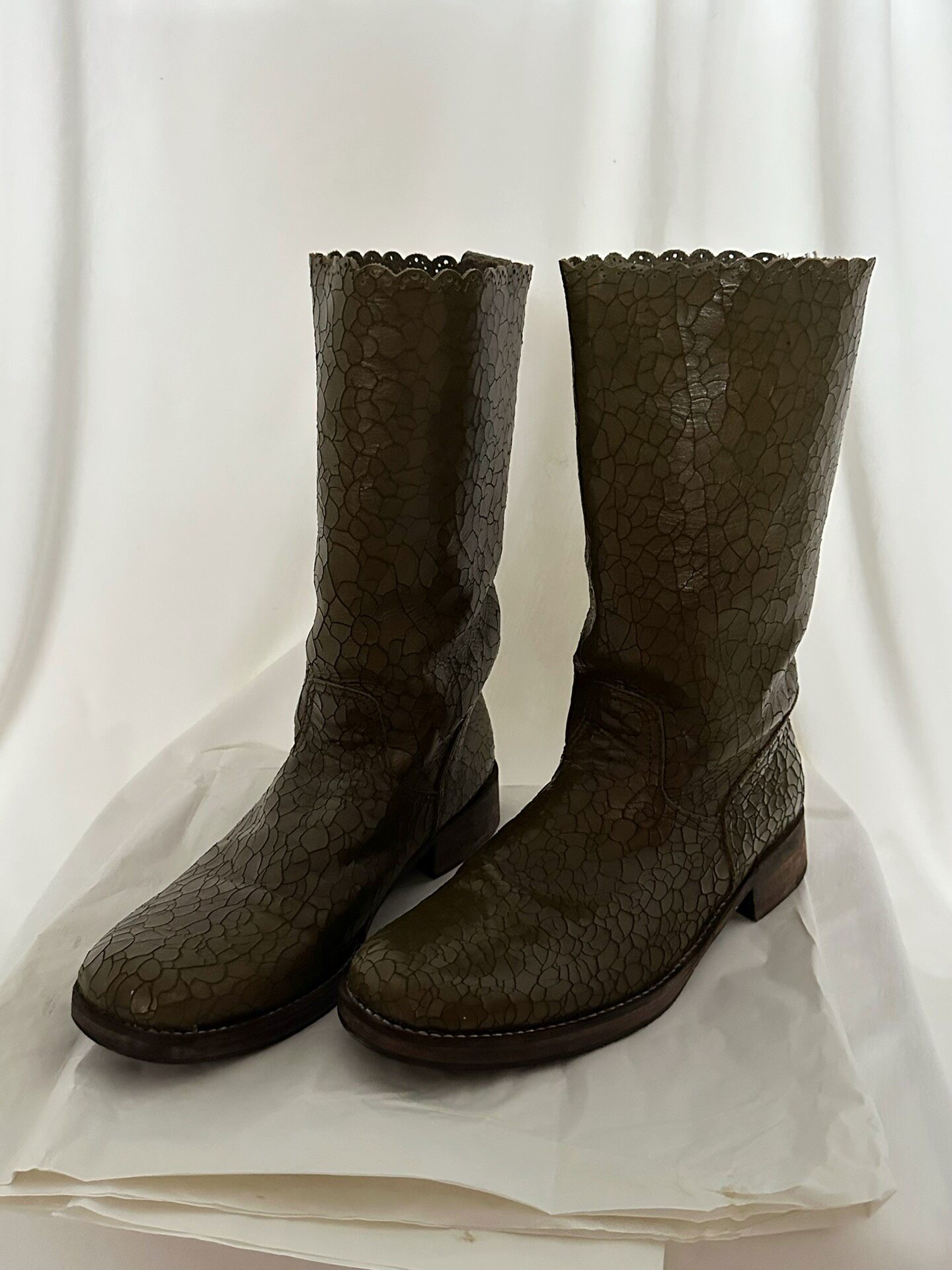 Undercover 2006 Cracked Leather Mid-Calf Boots — detail