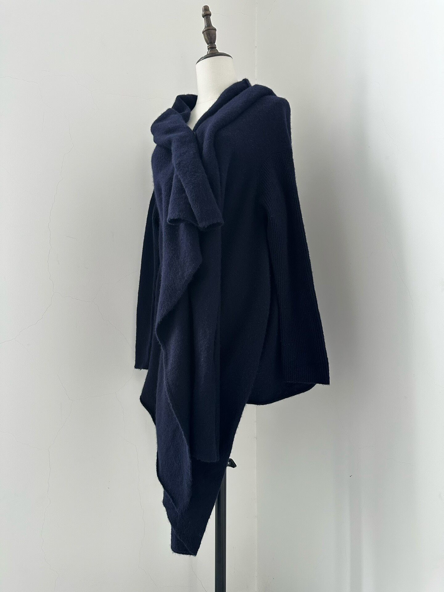 Yohji Yamamoto Asymmetric Wool Cardigan — detail