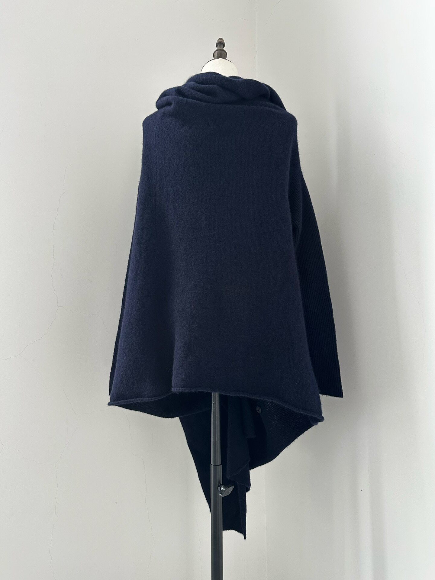 Yohji Yamamoto Asymmetric Wool Cardigan — label