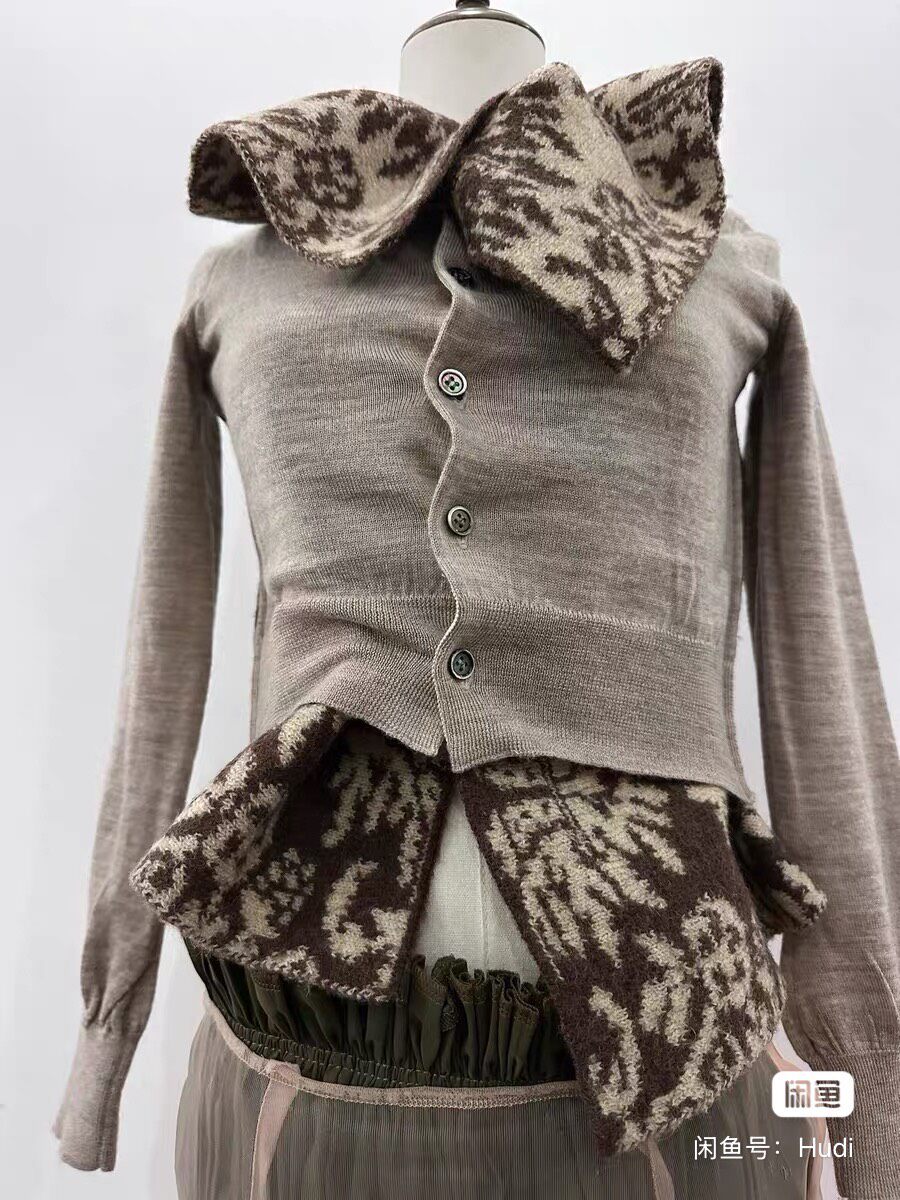 Comme des Garcons 2009 Runway Knit Top — label