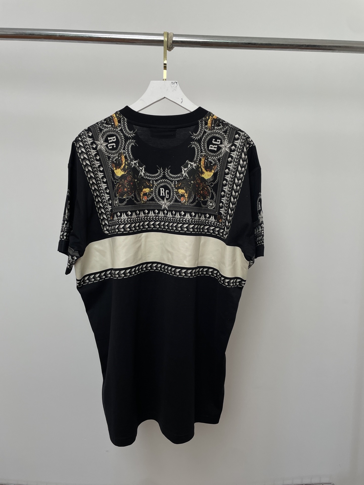 Givenchy Black Group Dog Print T-Shirt — front