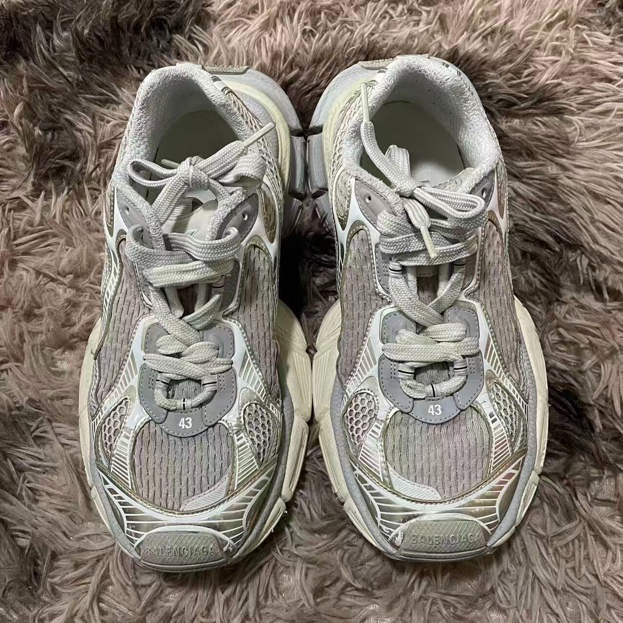 Balenciaga 3XL Beige Sneakers Size 43