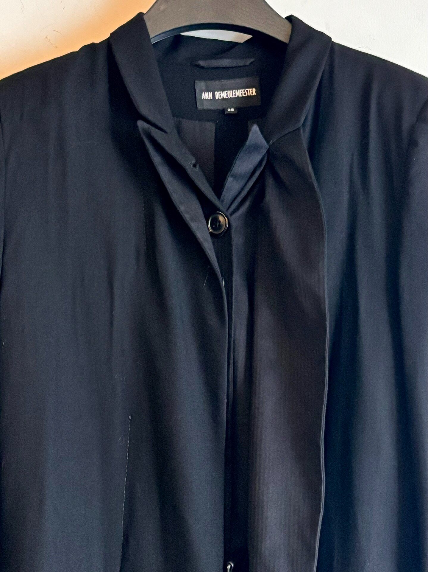 Ann Demeulemeester Asymmetrical Belt Suit — detail