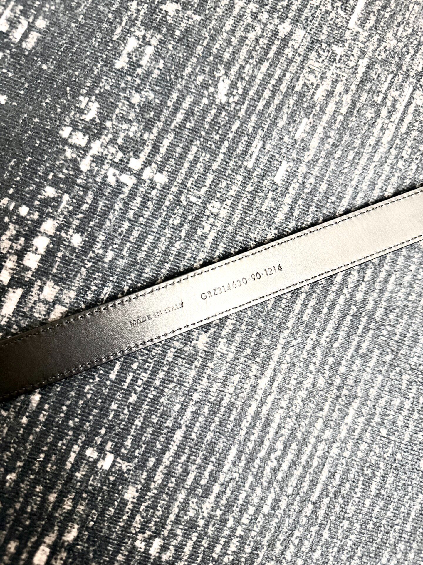 Saint Laurent 14SS Runway Suede Belt — label