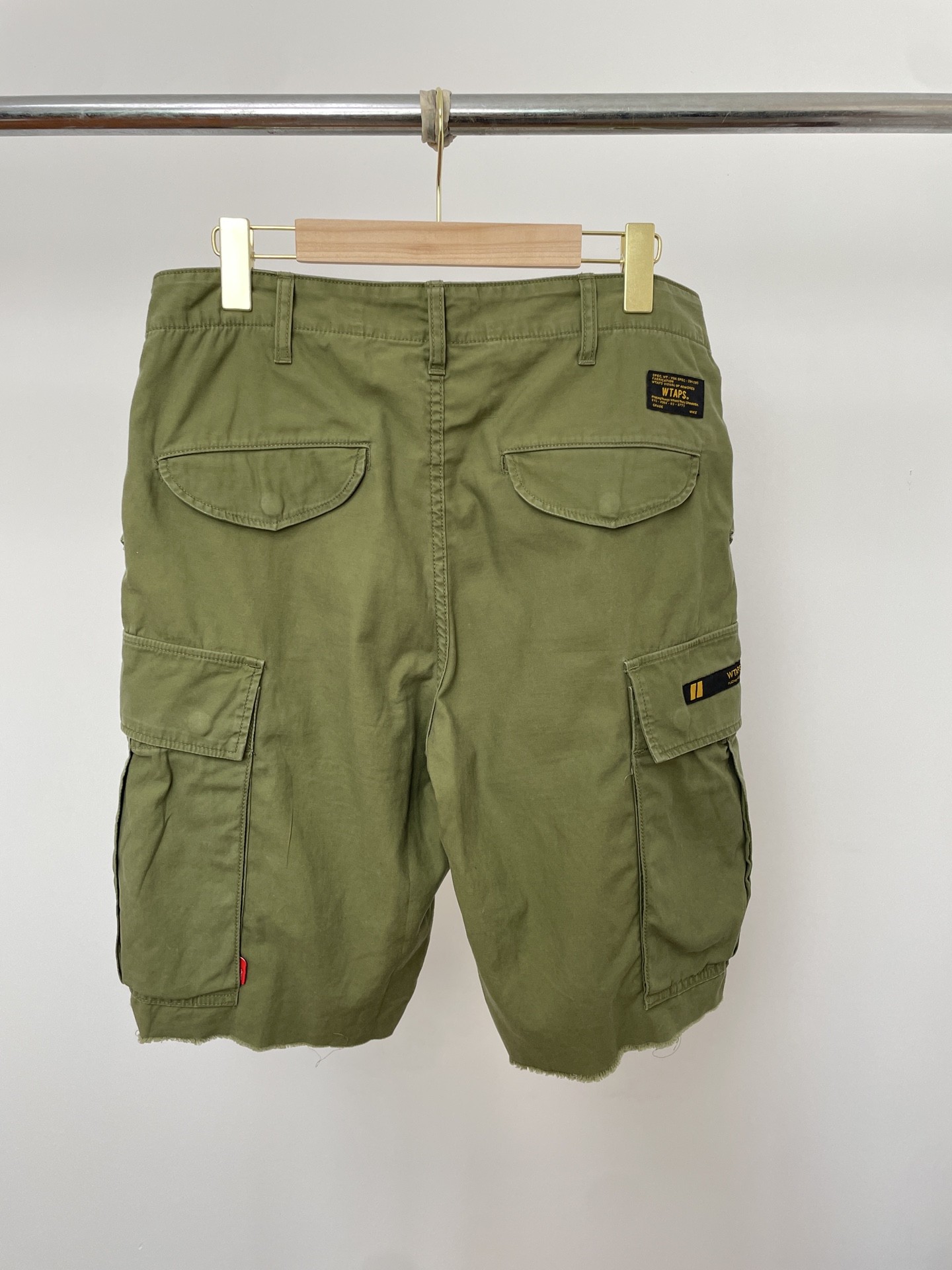 WTAPS 15SS Olive Cargo Shorts — front